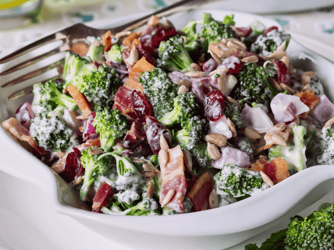 creamy broccoli salad with cranberries