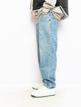 Load image into Gallery viewer, Vintage x Made in Canada x TOMMY HILFIGER Light-wash Denim (L)