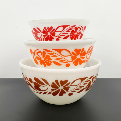 Pyrex Horizon Blue Nesting Mixing Bowl Set, 3 Mixing Bowls Set of Three  Vintage Pyrex 