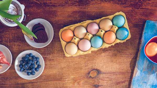 Naturally Dyed Easter Eggs