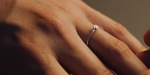 Bague de fiançailles or blanc diamant Saral