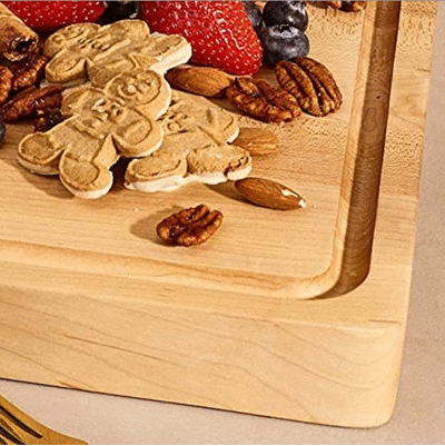 maple wood cutting board