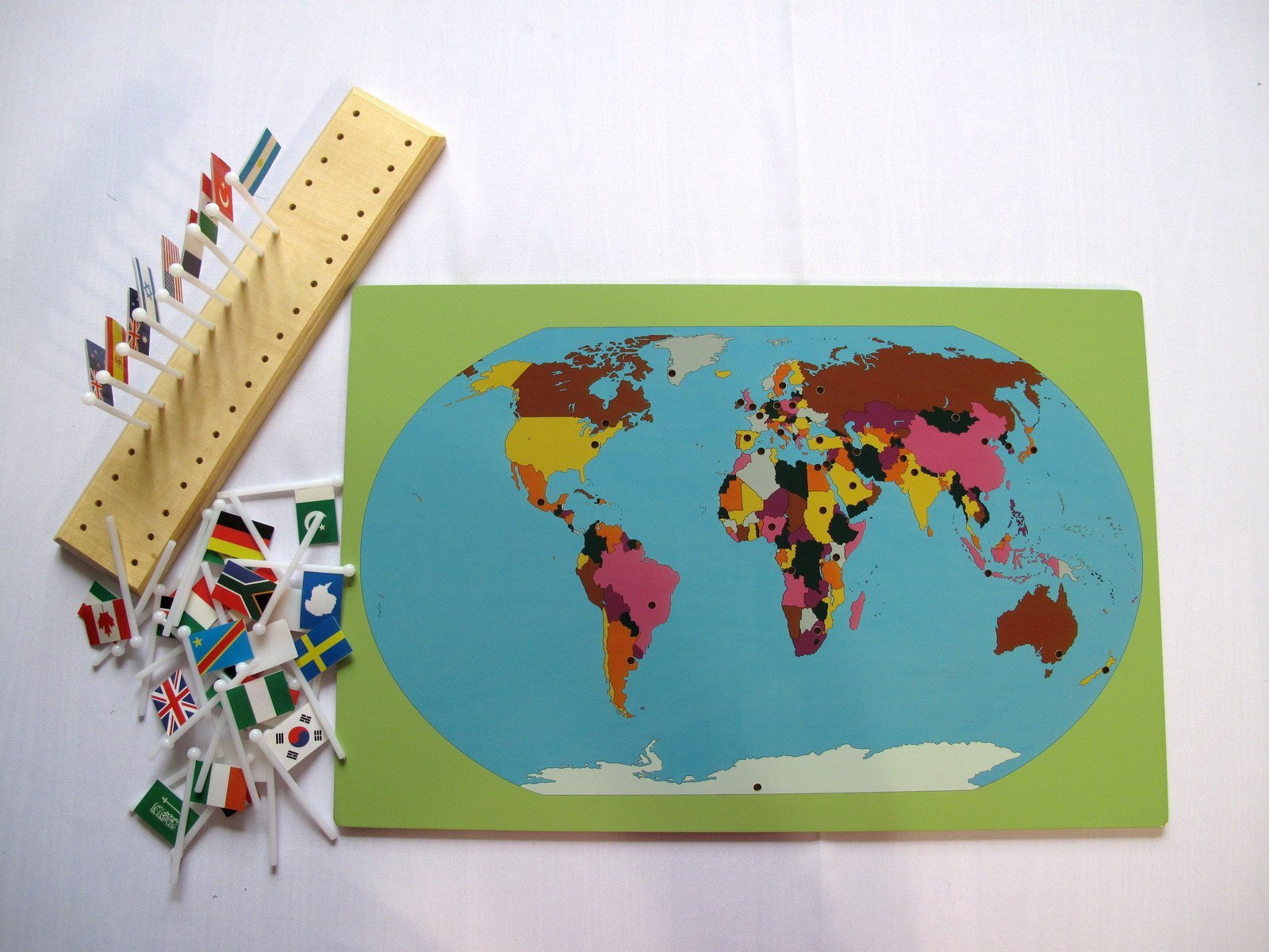 Montessori Map With World Flags - RightToLearn.com.sg