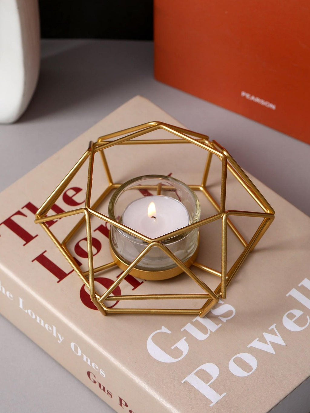 STL file Candle Holder Triangle Design Modern Design 2023 just