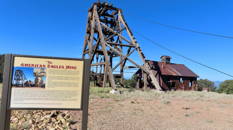 The information sign at the American Eagle Mines Trail.