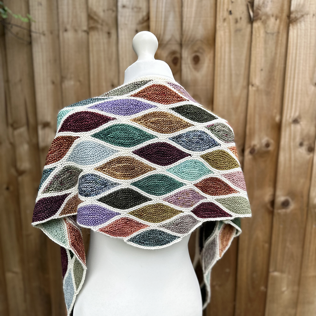 Little Gemstones Shawl by Verily Knits