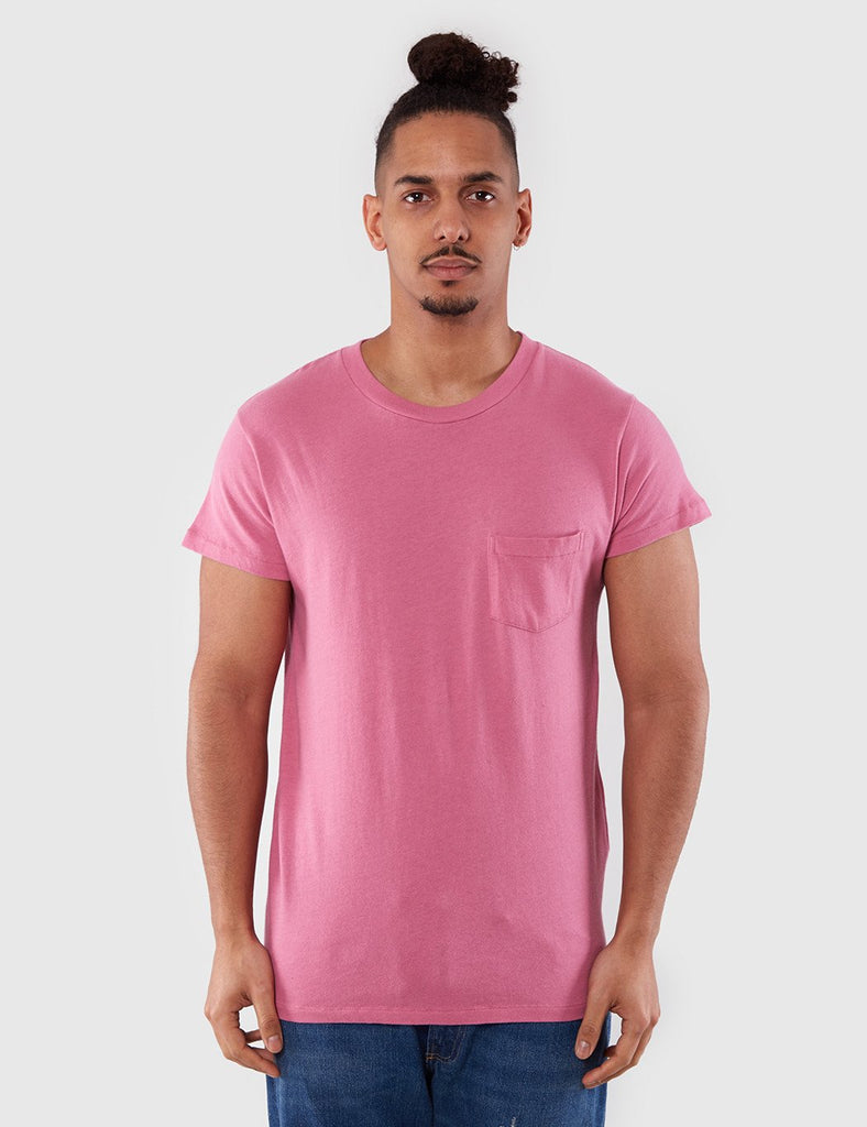 Levis Vintage 1950's Sportswear T-shirt - Faded Cerise | URBAN EXCESS. –  GuruFinder