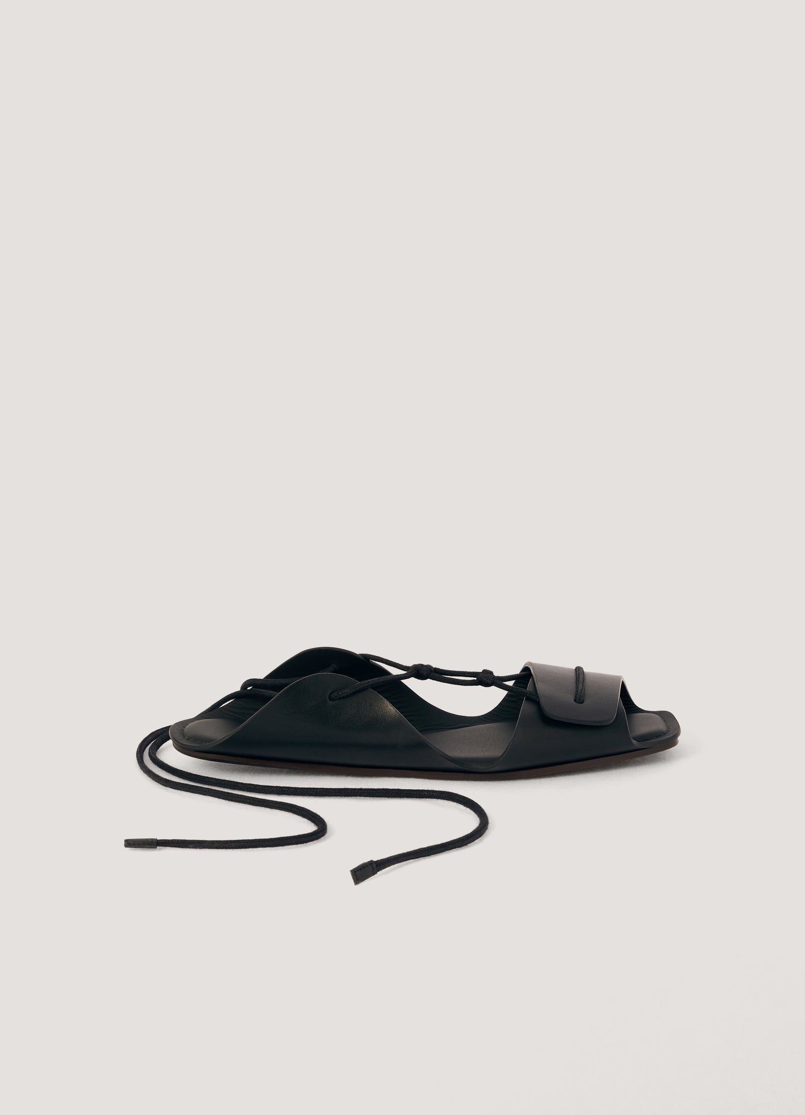LEMAIRE 22SS LEATHER BACK STRAP SANDAL-