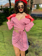 Portrait of woman wearing rented gingham co-ord | One Wear Freedom