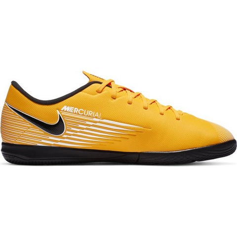 junior futsal shoes