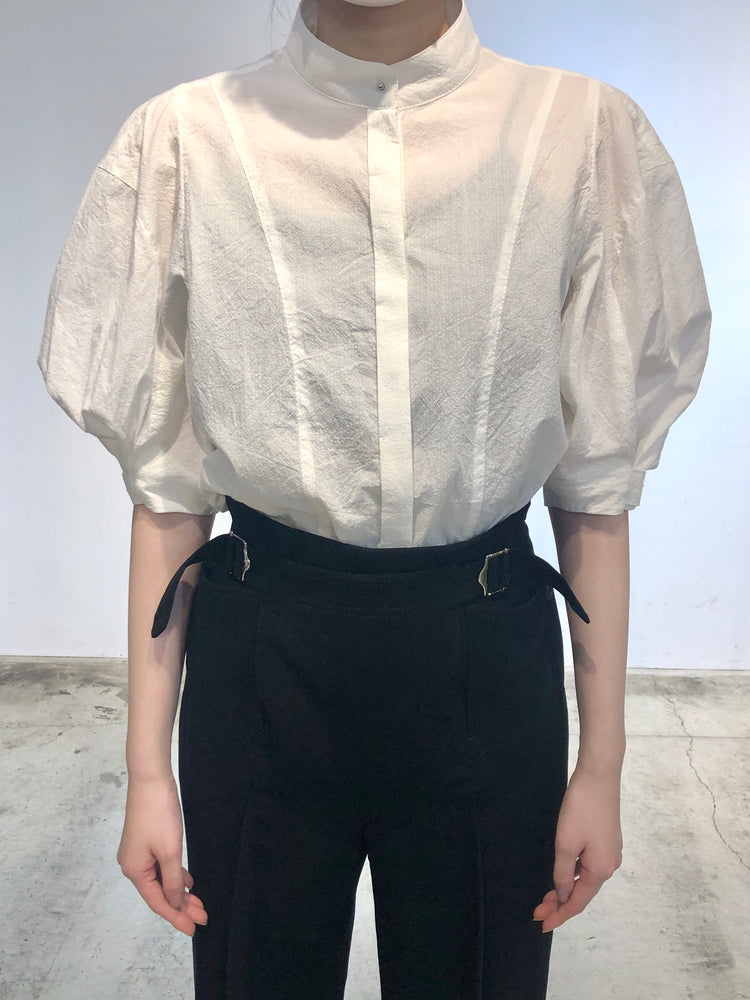 再入荷 AKIKOAOKI scapula puff shirts - 通販 - www.shehid.com