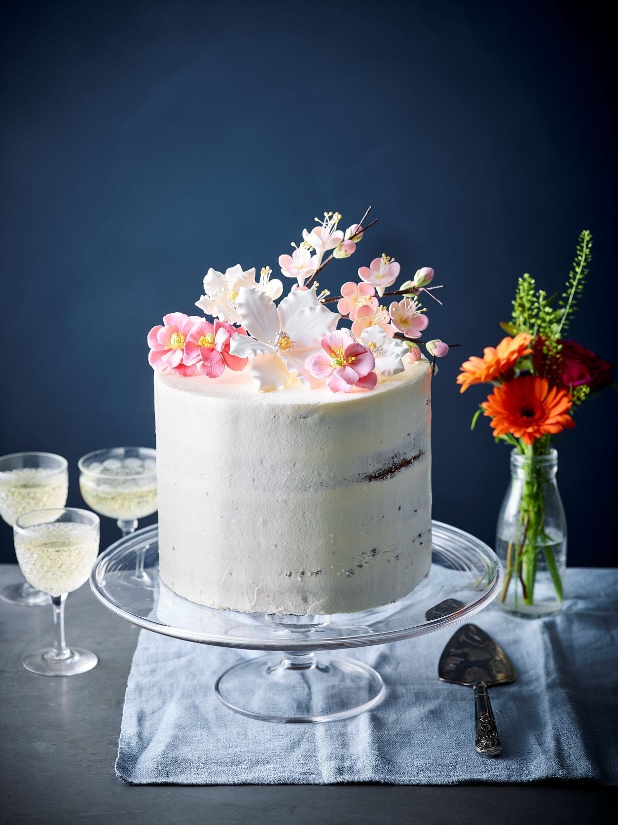 ’Naked’ Blossom Cake