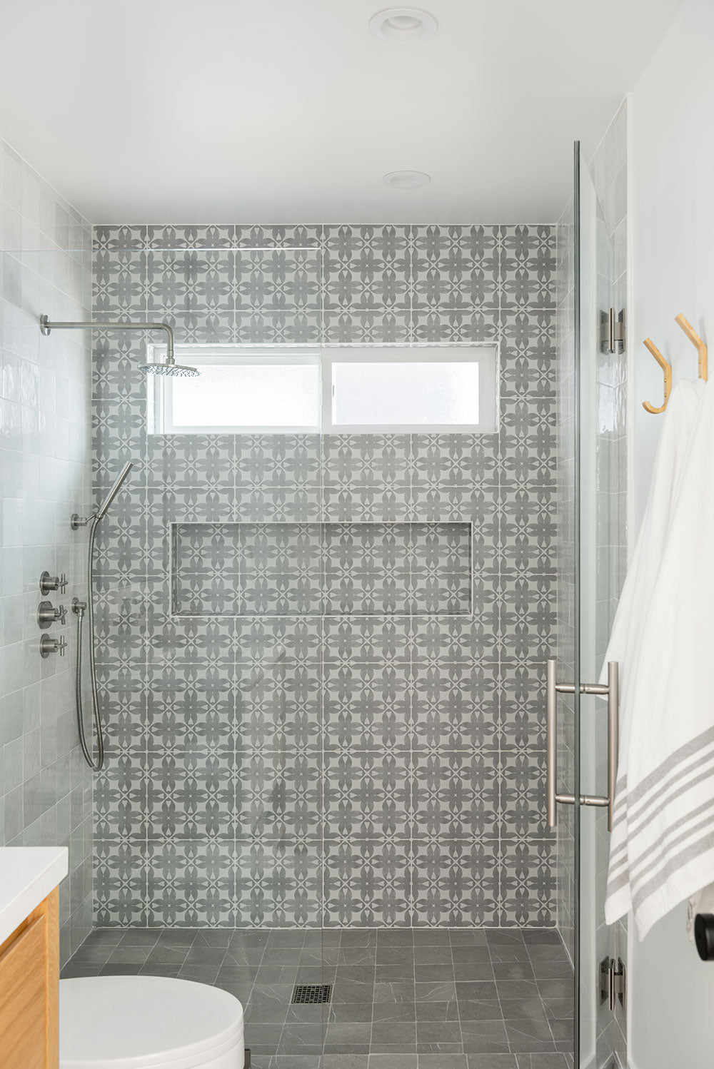 stella sustainable shower wall tile