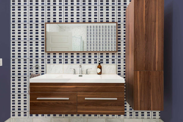 grout-color-matched-to-tile-accent-color