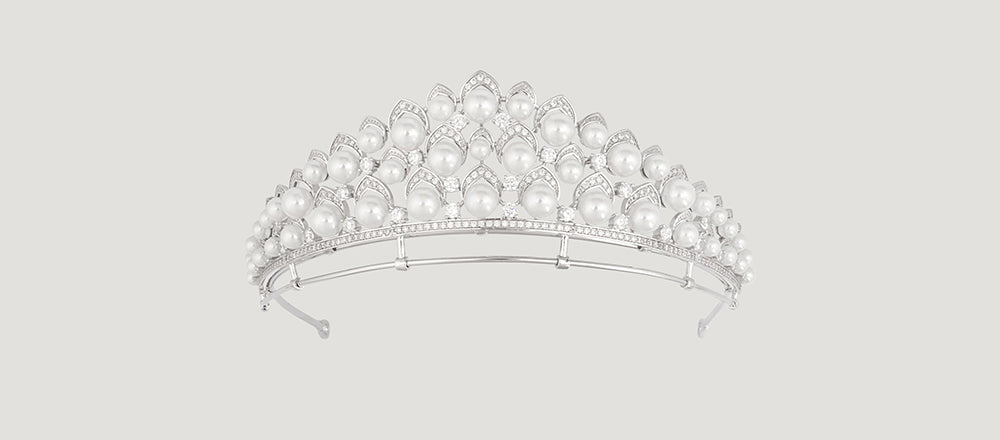 Cluster Pearls Crystal Tiara