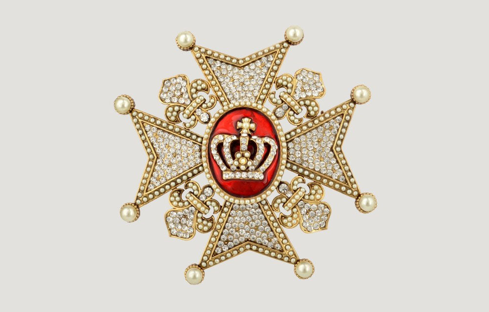 Faux Pearls Medal With Crown Brooch