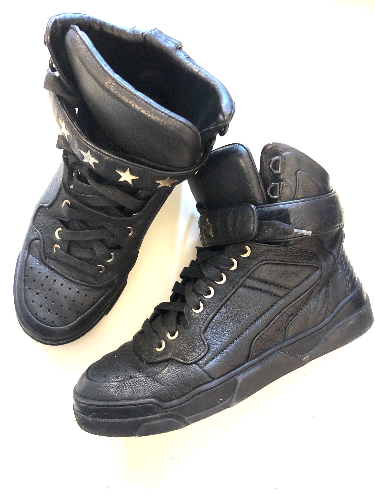 Givenchy sneakers –