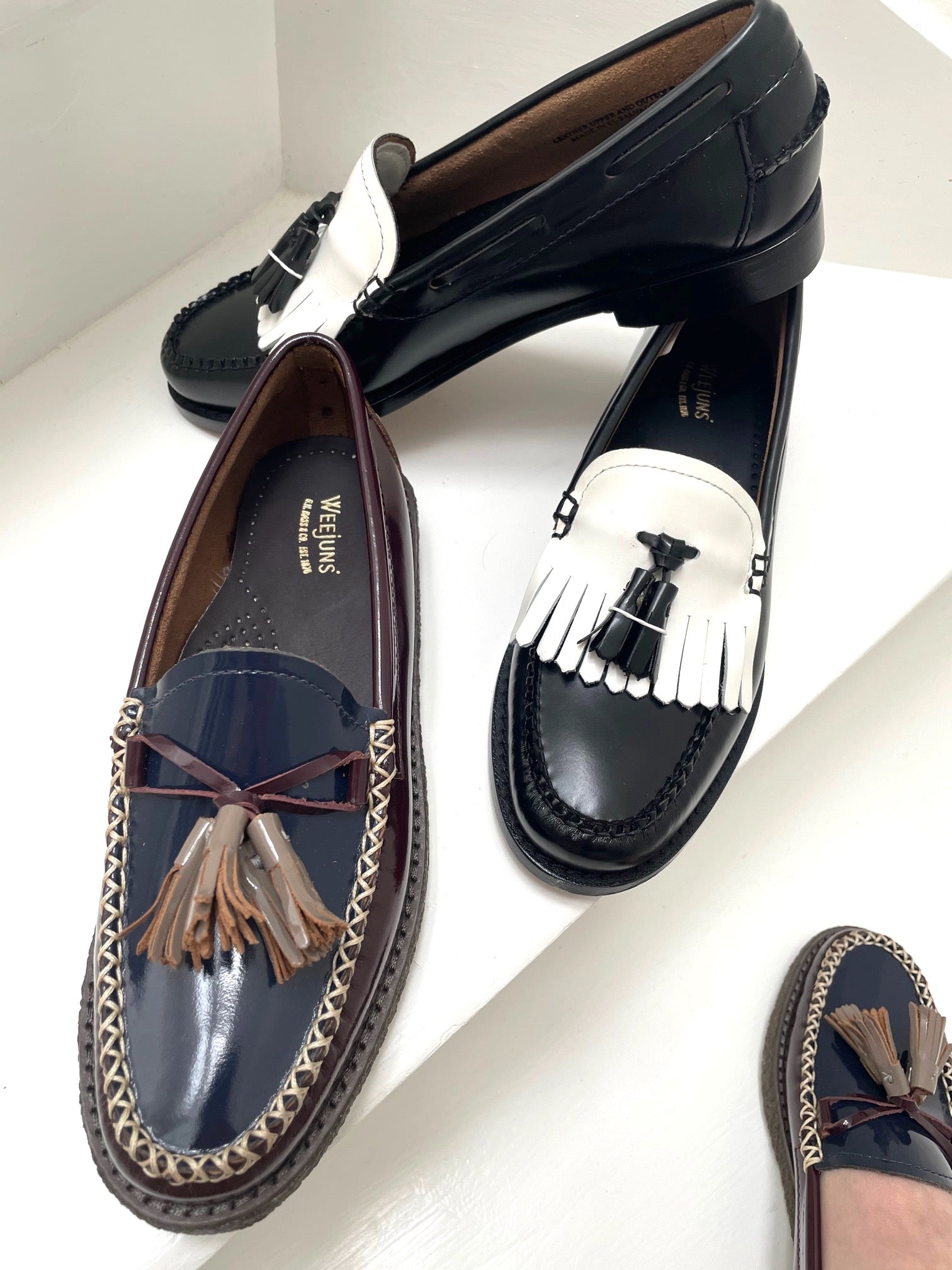 sko med tassler i og hvid – Fashionistas