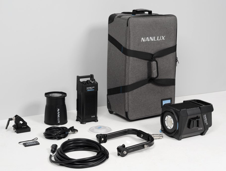 Nanlux Evoke 900C Spot Light w/Trolley Case (Late May)