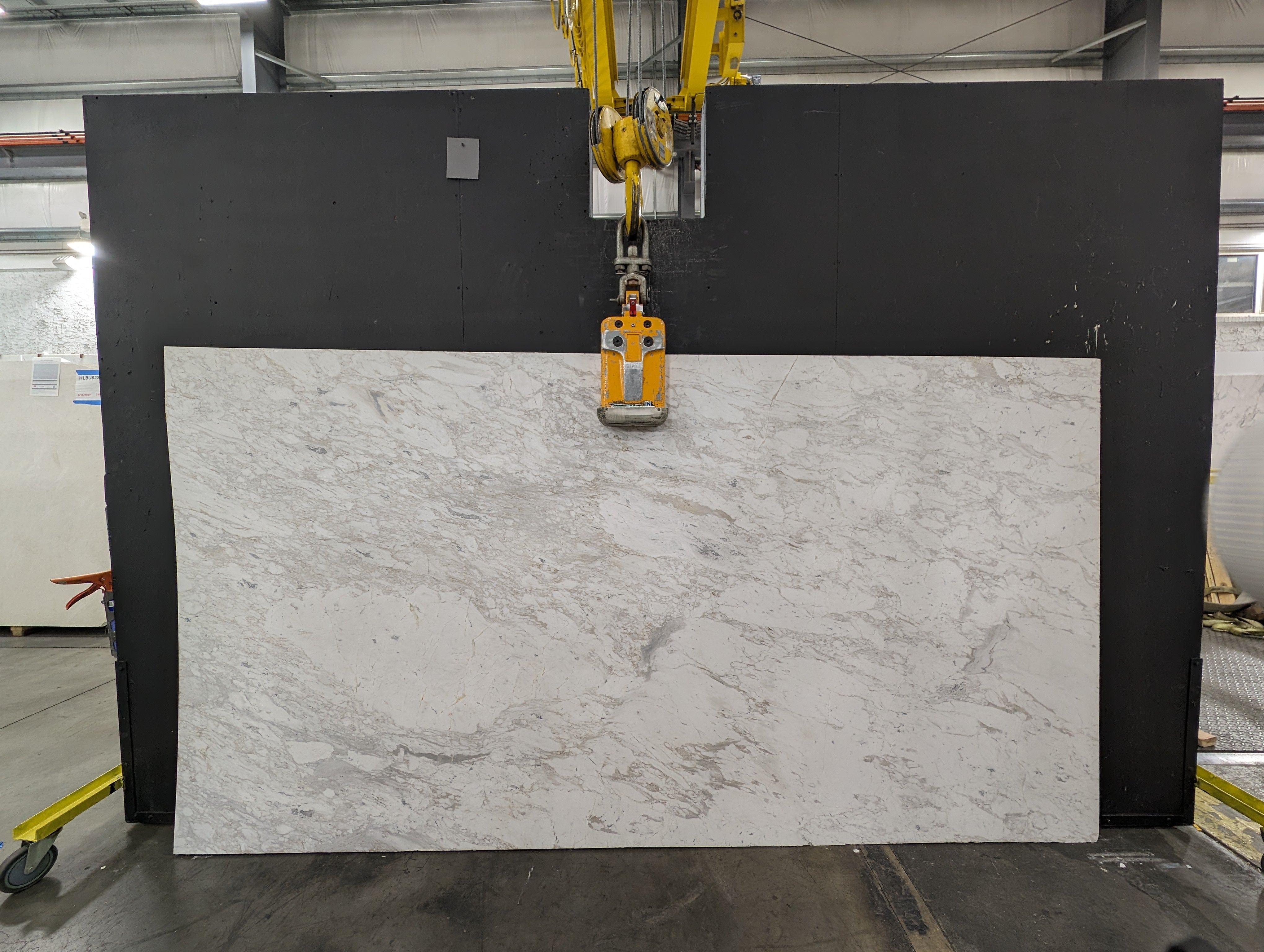  Arabescato%20D'oro%20Marble%20Slab%203/4%22%20%20Honed%20Stone - 54071#29 -  60X112VS 