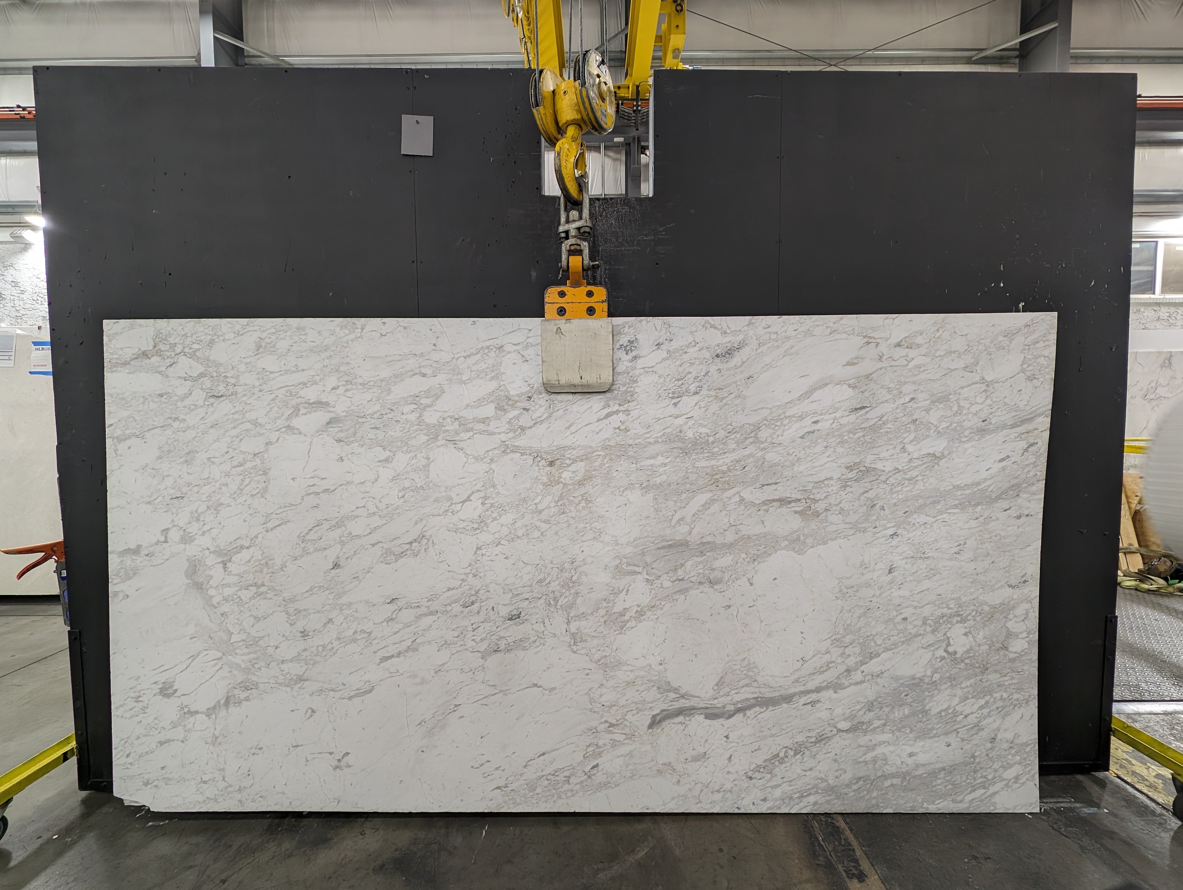  Arabescato%20D'oro%20Marble%20Slab%203/4%22%20%20Honed%20Stone - 54071#32 -  60X112VS 