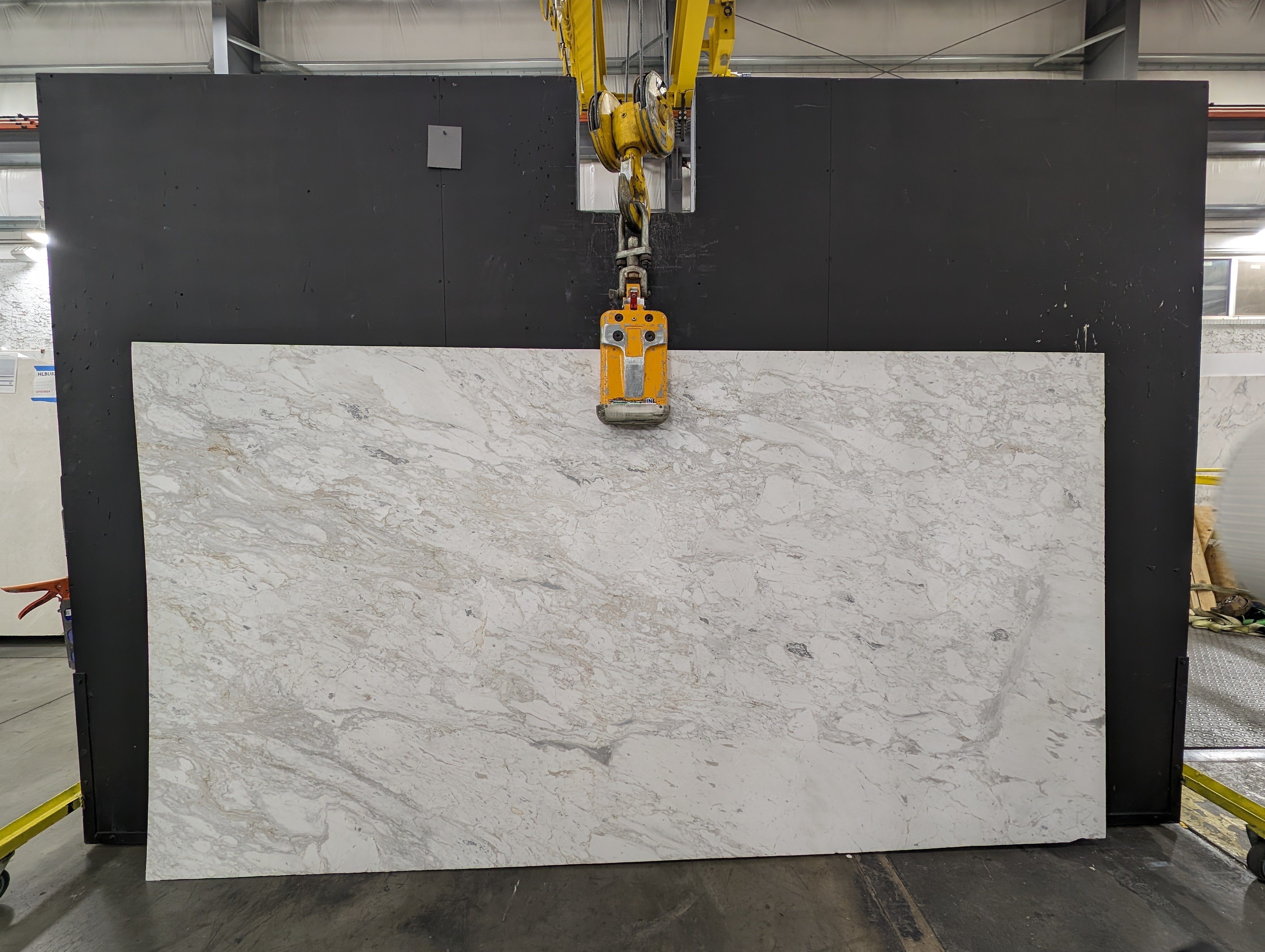  Arabescato%20D'oro%20Marble%20Slab%203/4%22%20%20Honed%20Stone - 54071#37 -  60X112VS 