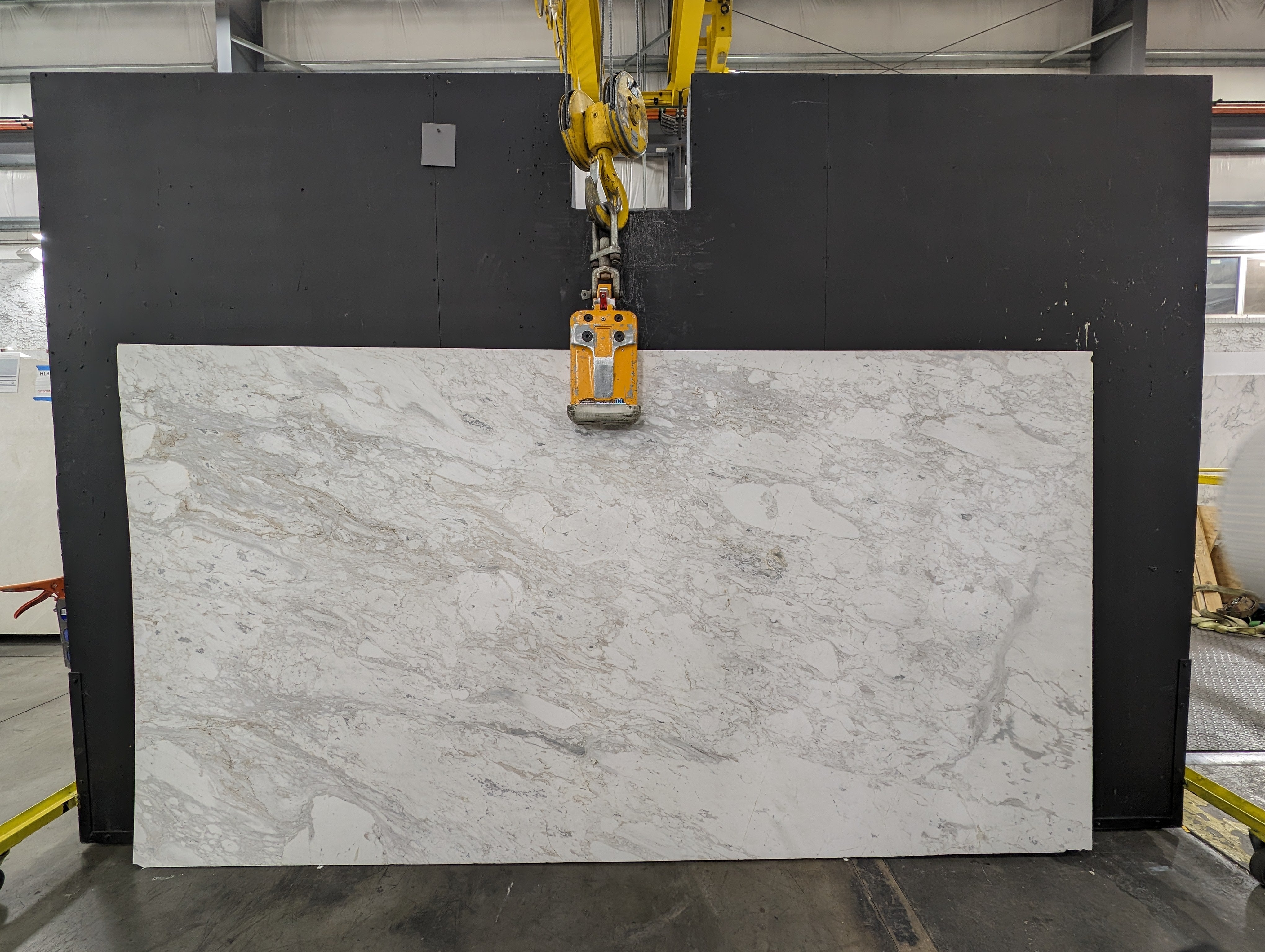  Arabescato%20D'oro%20Marble%20Slab%203/4%22%20%20Honed%20Stone - 54071#39 -  60X112VS 