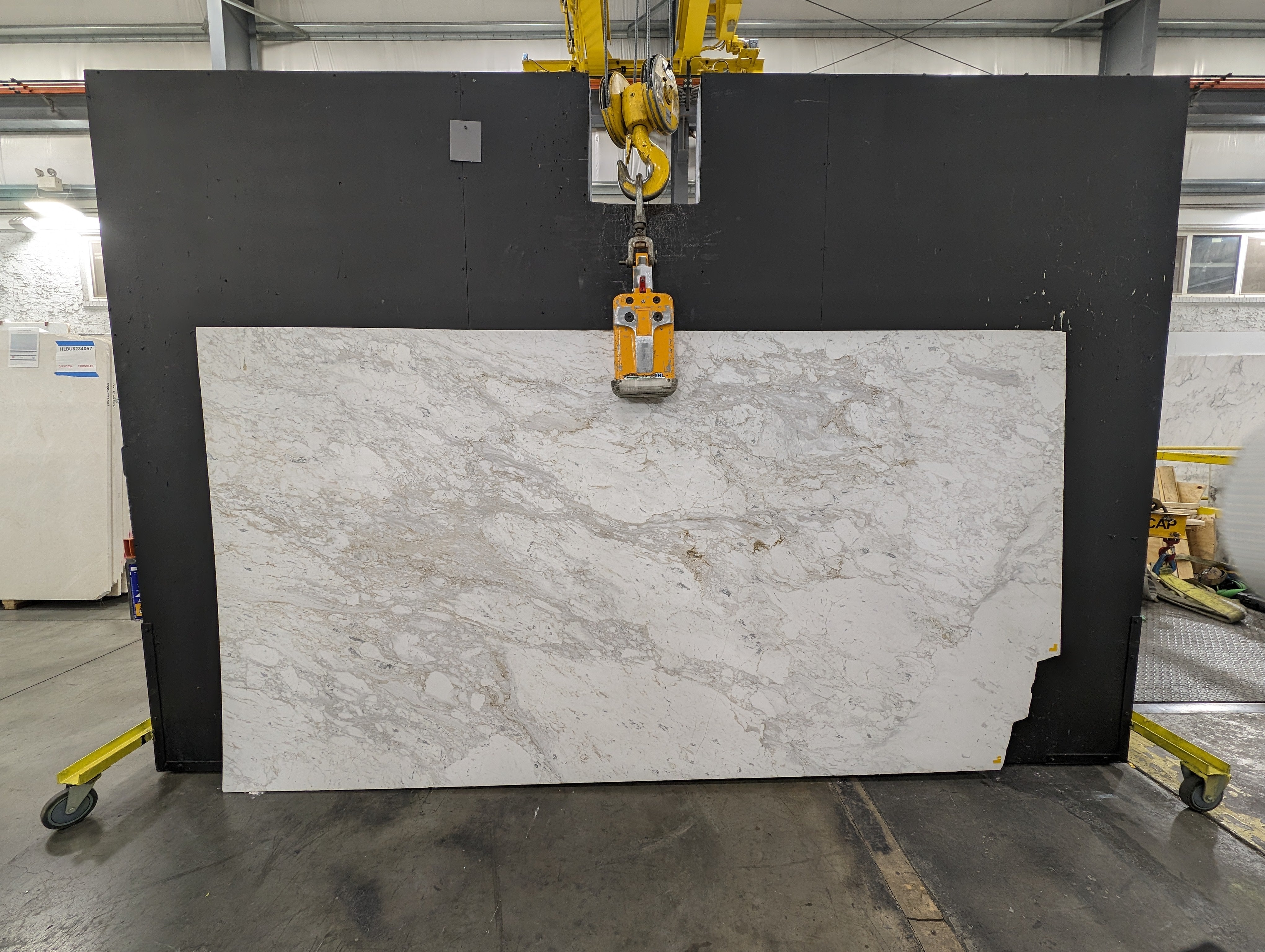  Arabescato%20D'oro%20Marble%20Slab%203/4%22%20%20Honed%20Stone - 54071#53 -  60X112VS 