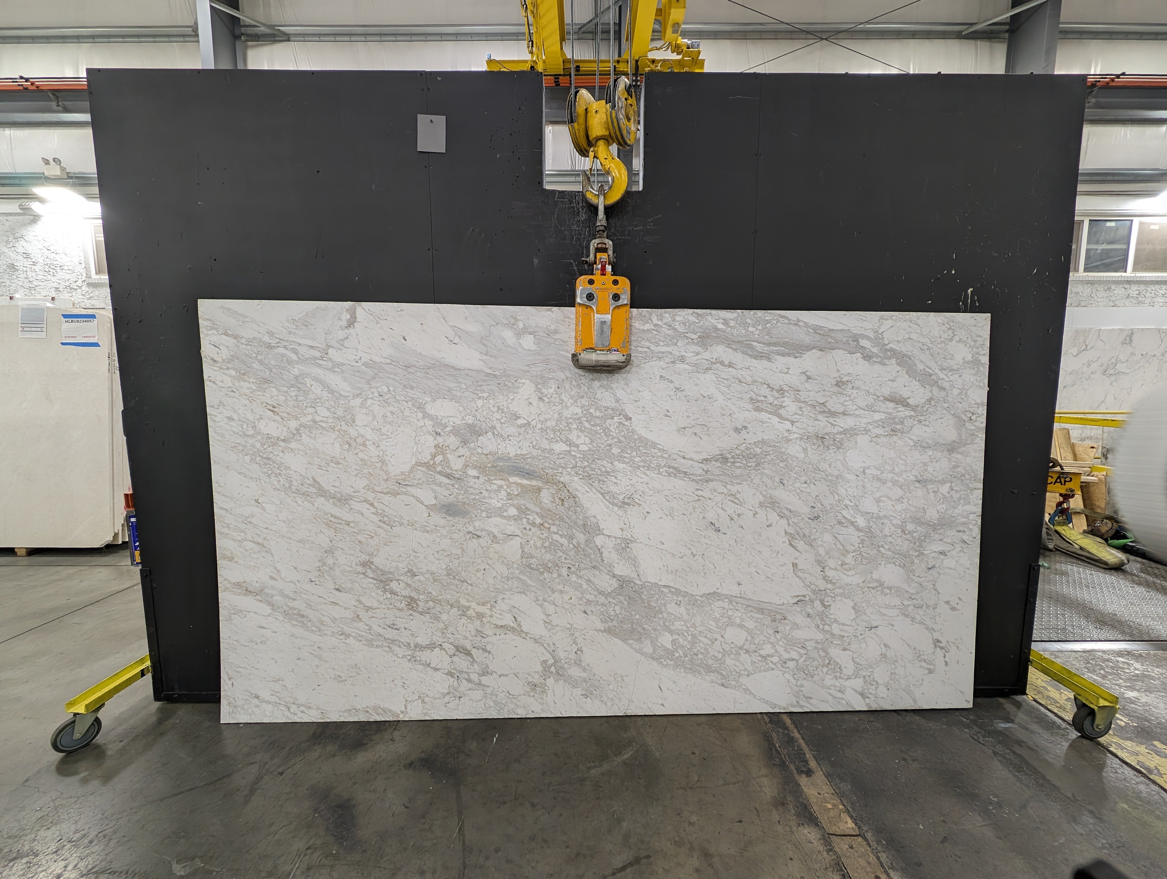  Arabescato%20D'oro%20Marble%20Slab%203/4%22%20%20Honed%20Stone - 54071#63 -  60X112VS 