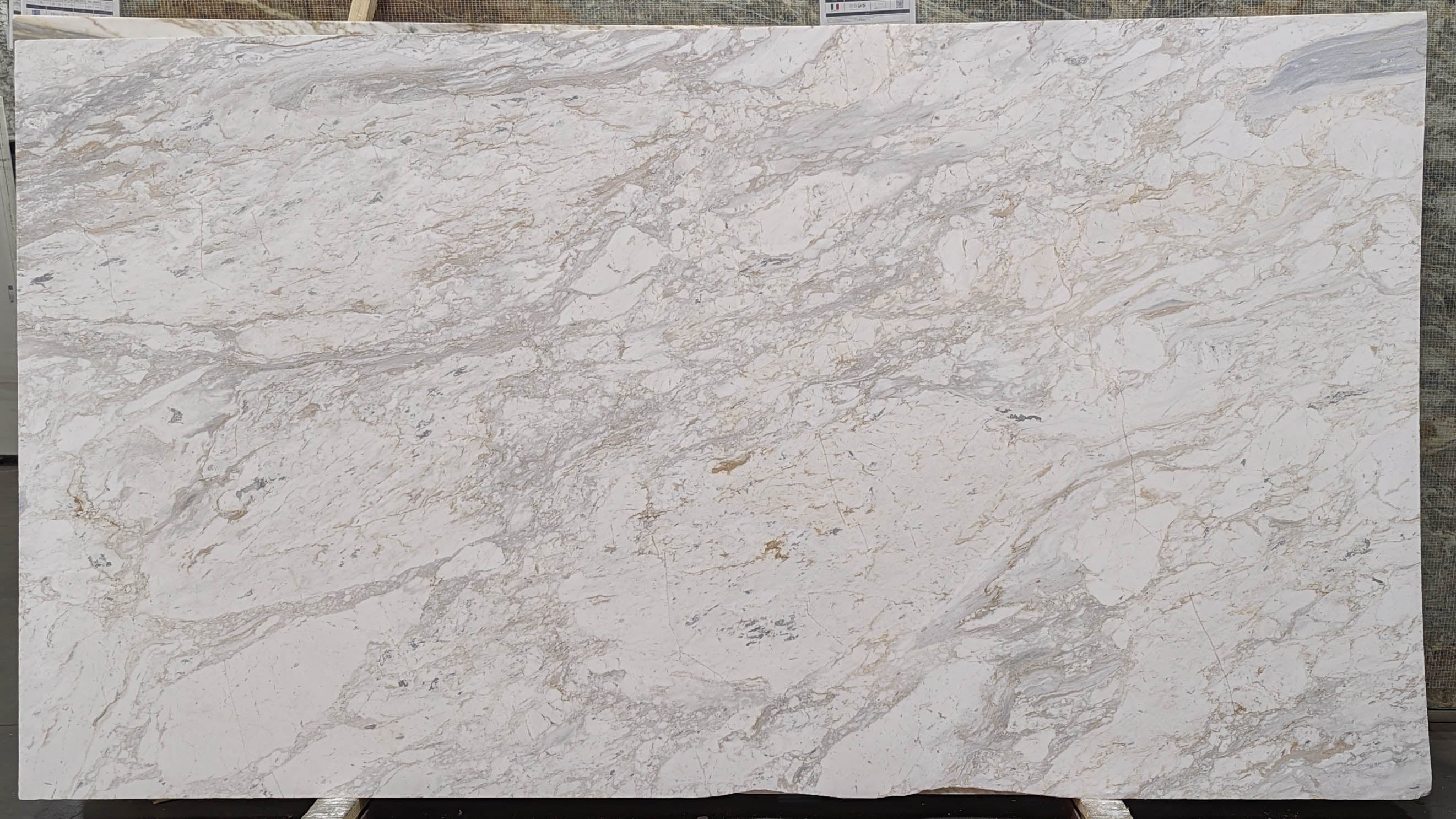  Arabescato%20D'oro%20Marble%20Slab%203/4%22%20%20Honed%20Stone - 54071#74 -  60X112VS 