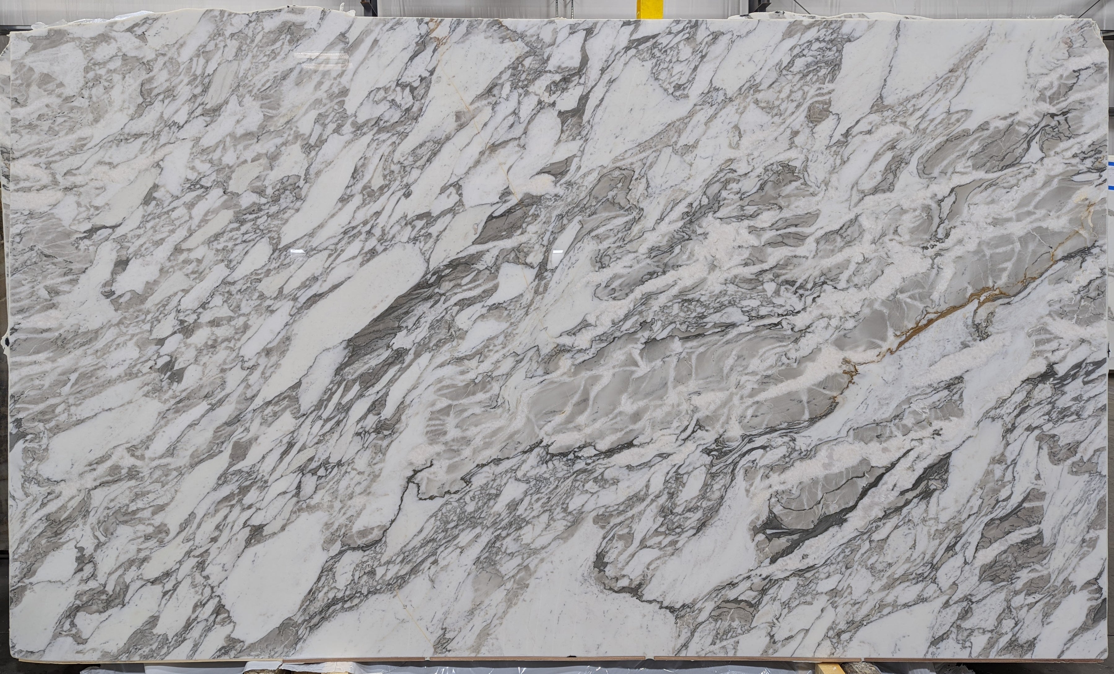  Arabescato%20Vagli%20Marble%20Slab%203/4%22%20%20Polished%20Stone - 3569#54 -  67X116 