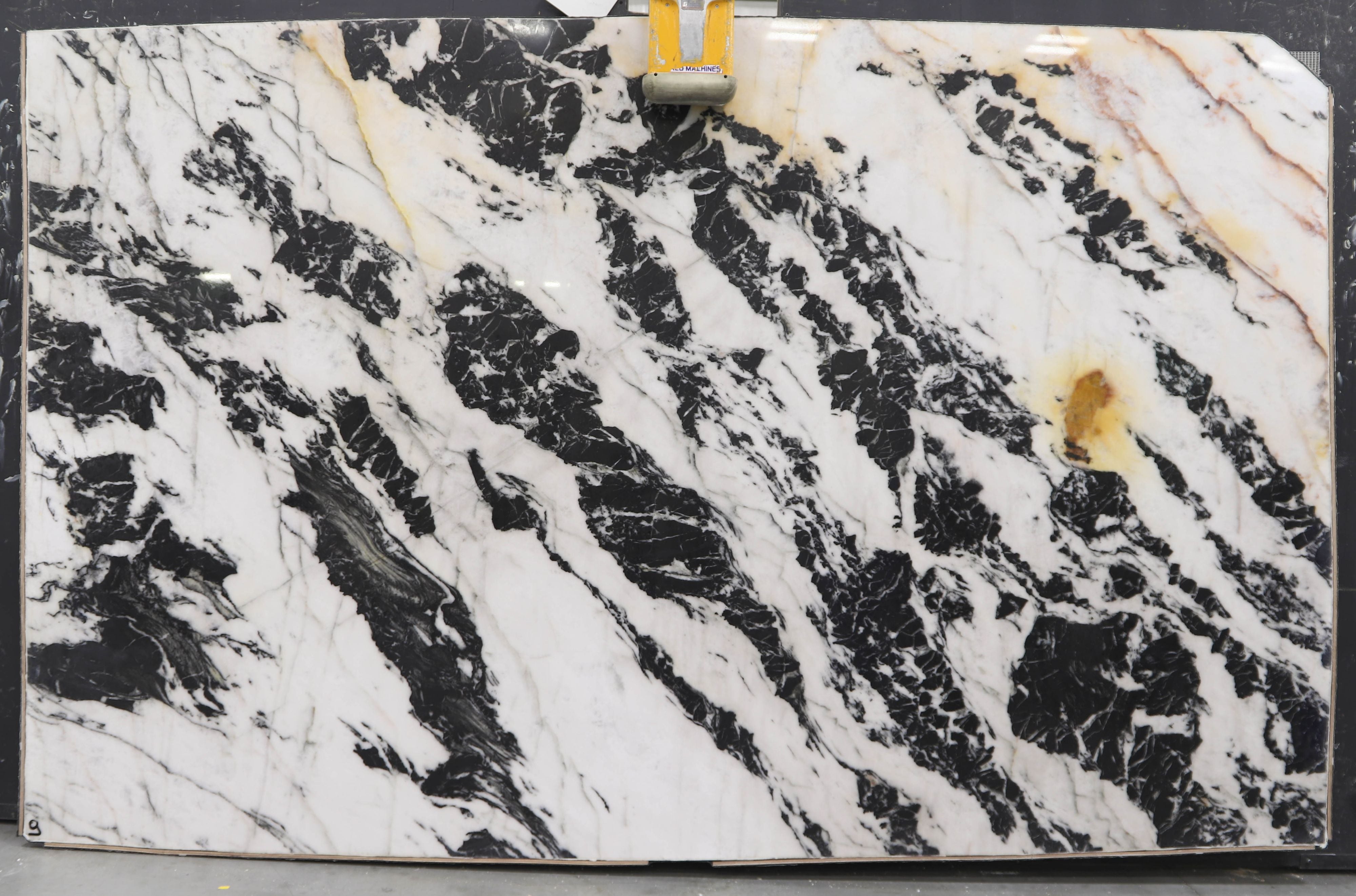  Bajkal%20Crystal%20Quartzite%20Slab%203/4%22%20%20Polished%20Stone - BG12760#09 -  74X119 