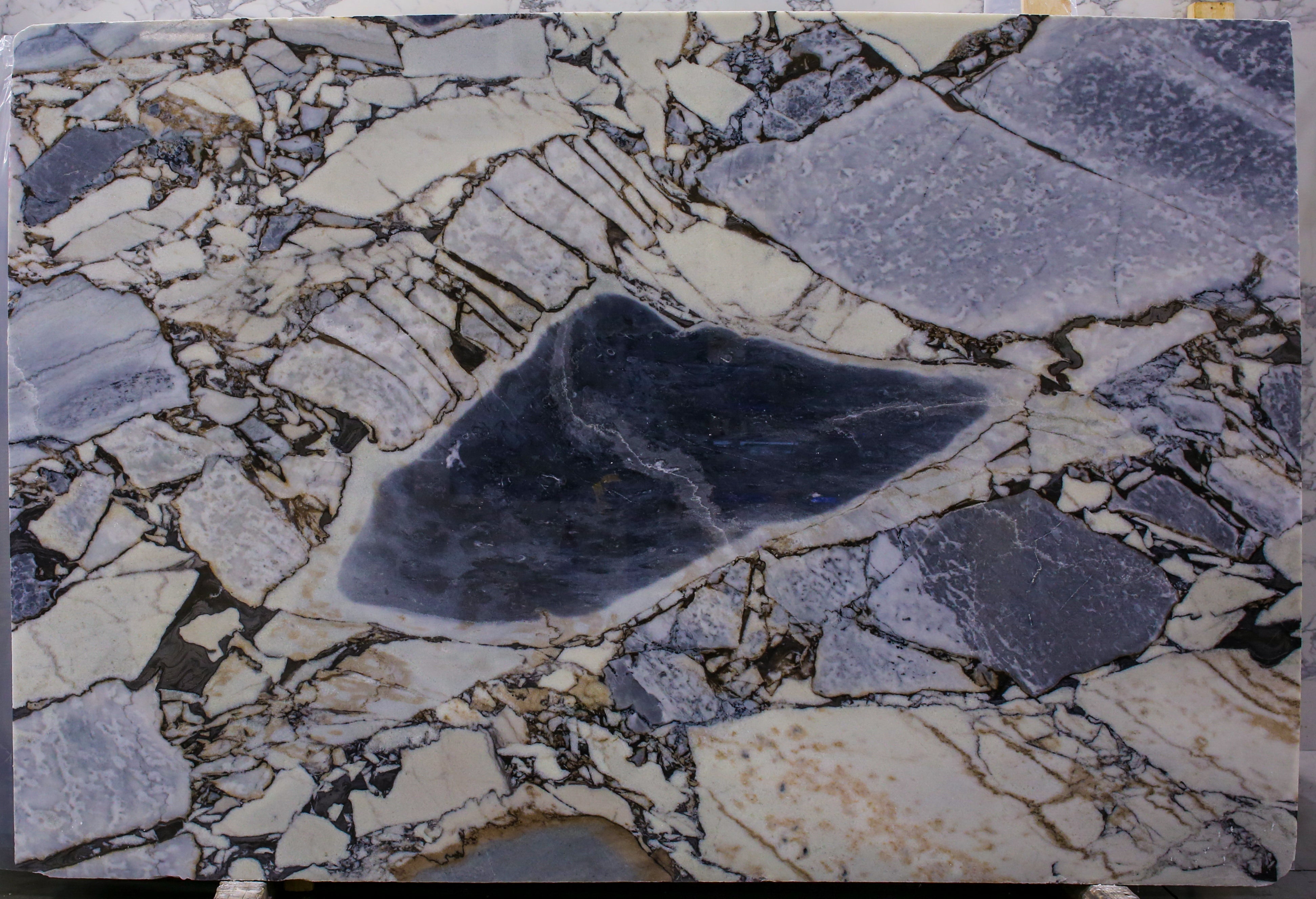  Breccia%20Grigio%20Marble%20Slab%203/4%22%20%20Honed%20Stone - P89319#28 -  63X94 