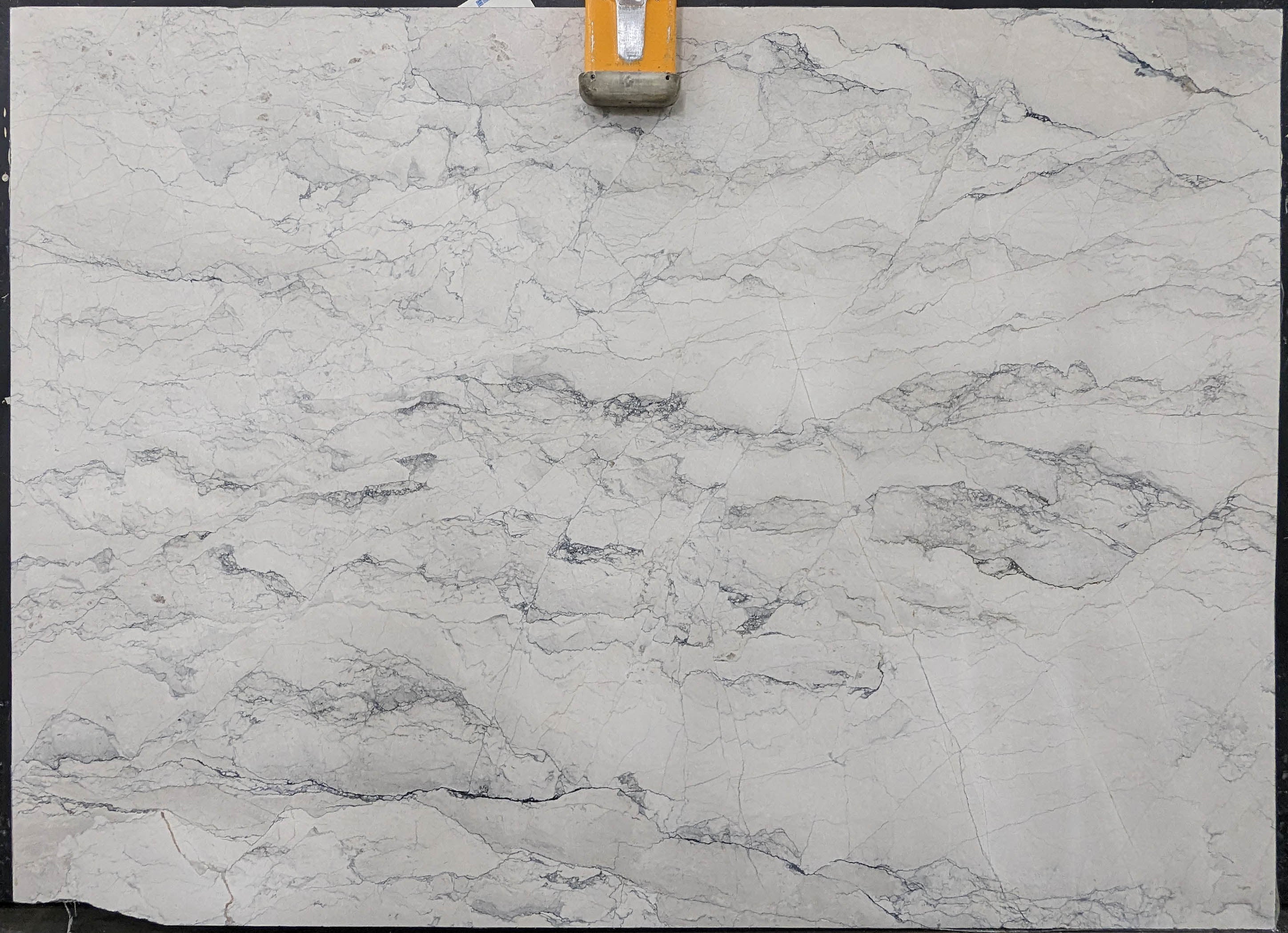  Bianco%20Nuvoloso%20Marble%20Slab%203/4%22%20%20Honed%20Stone - P327#63 -  74x107 