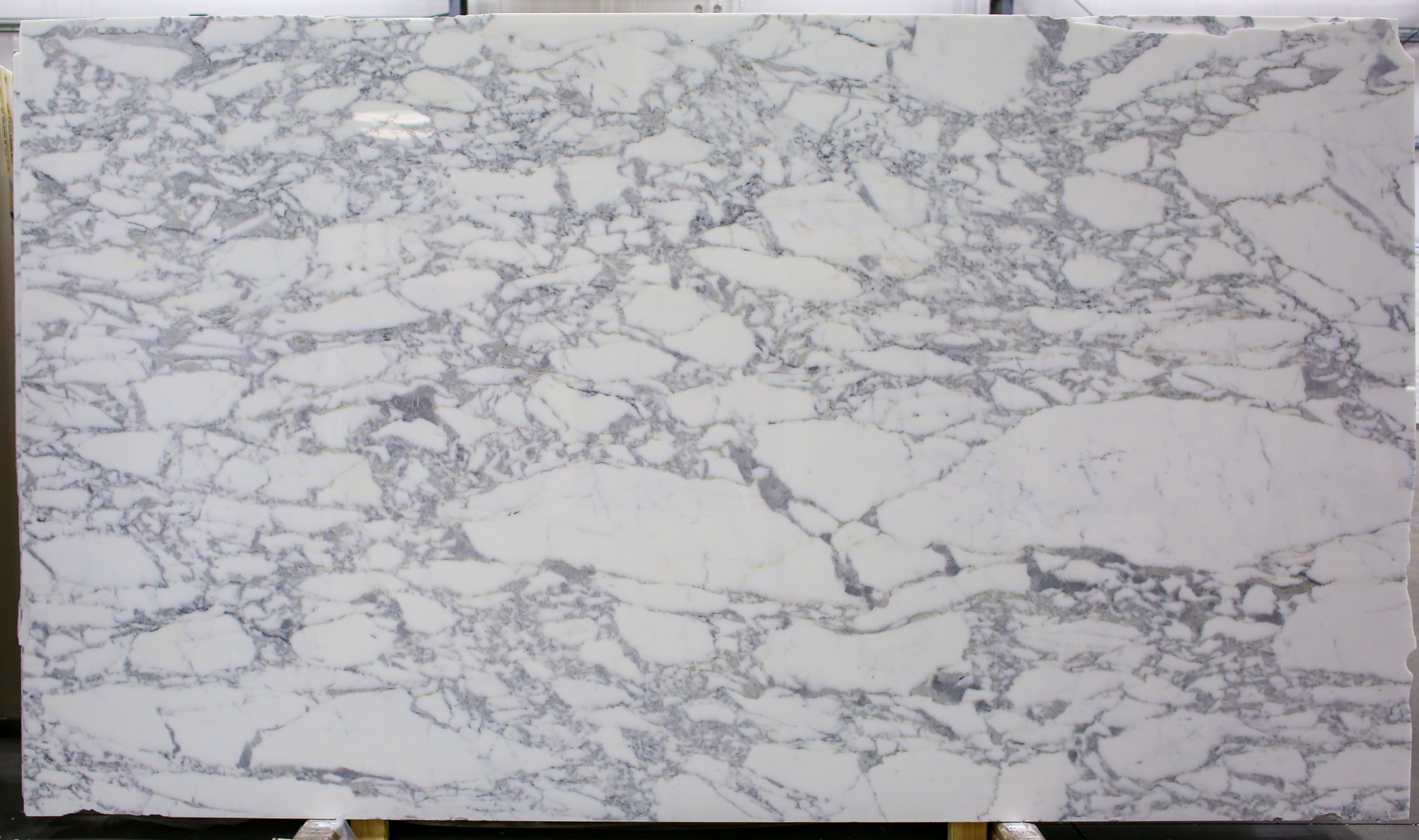  Calacatta%20Belgia%20Marble%20Slab%203/4%22%20%20Polished%20Stone - 713A#64 -  70X127 