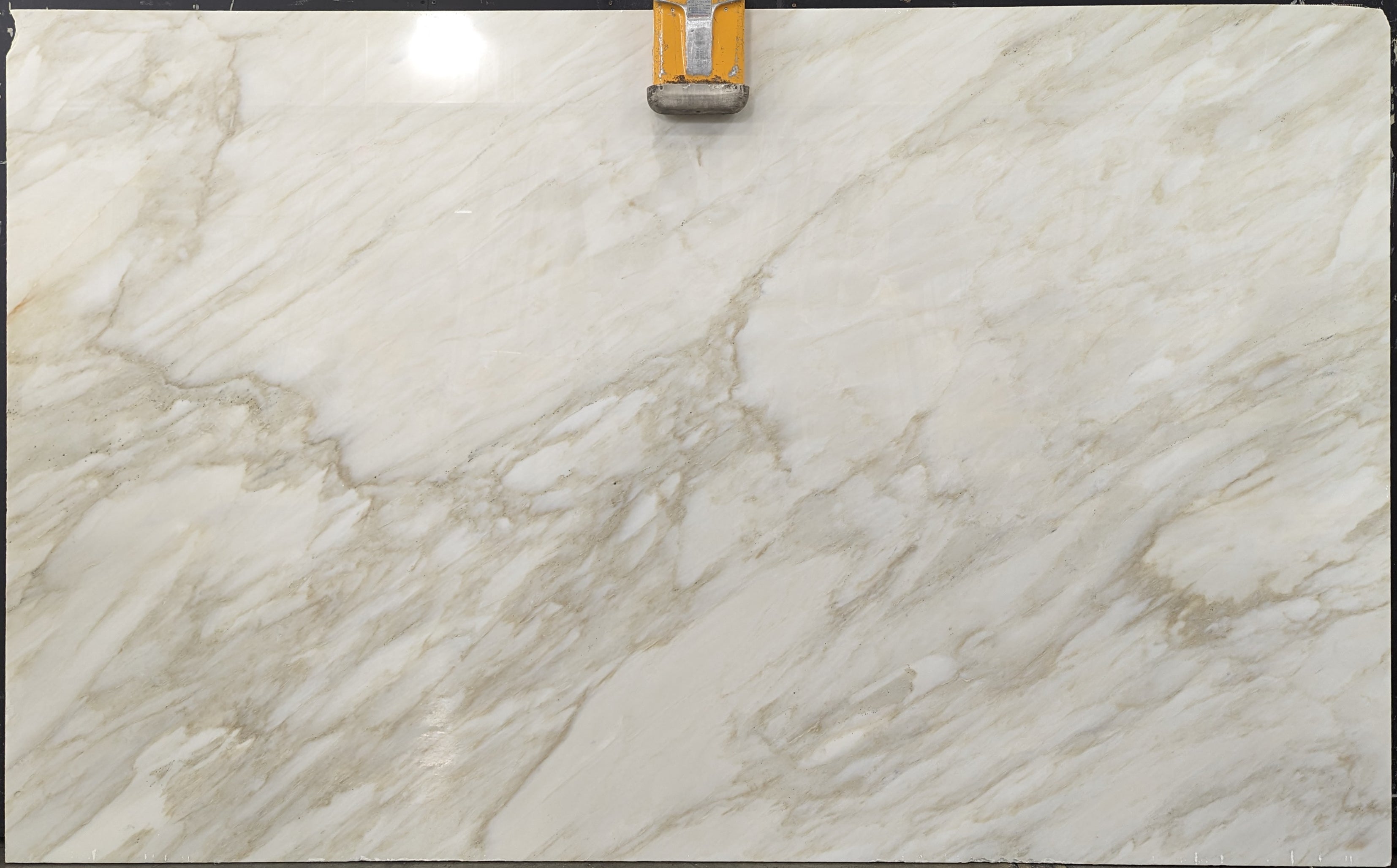  Calacatta%20Cremo%20Marble%20Slab%203/4%22%20%20Polished%20Stone - 11726#14 -  69X113 