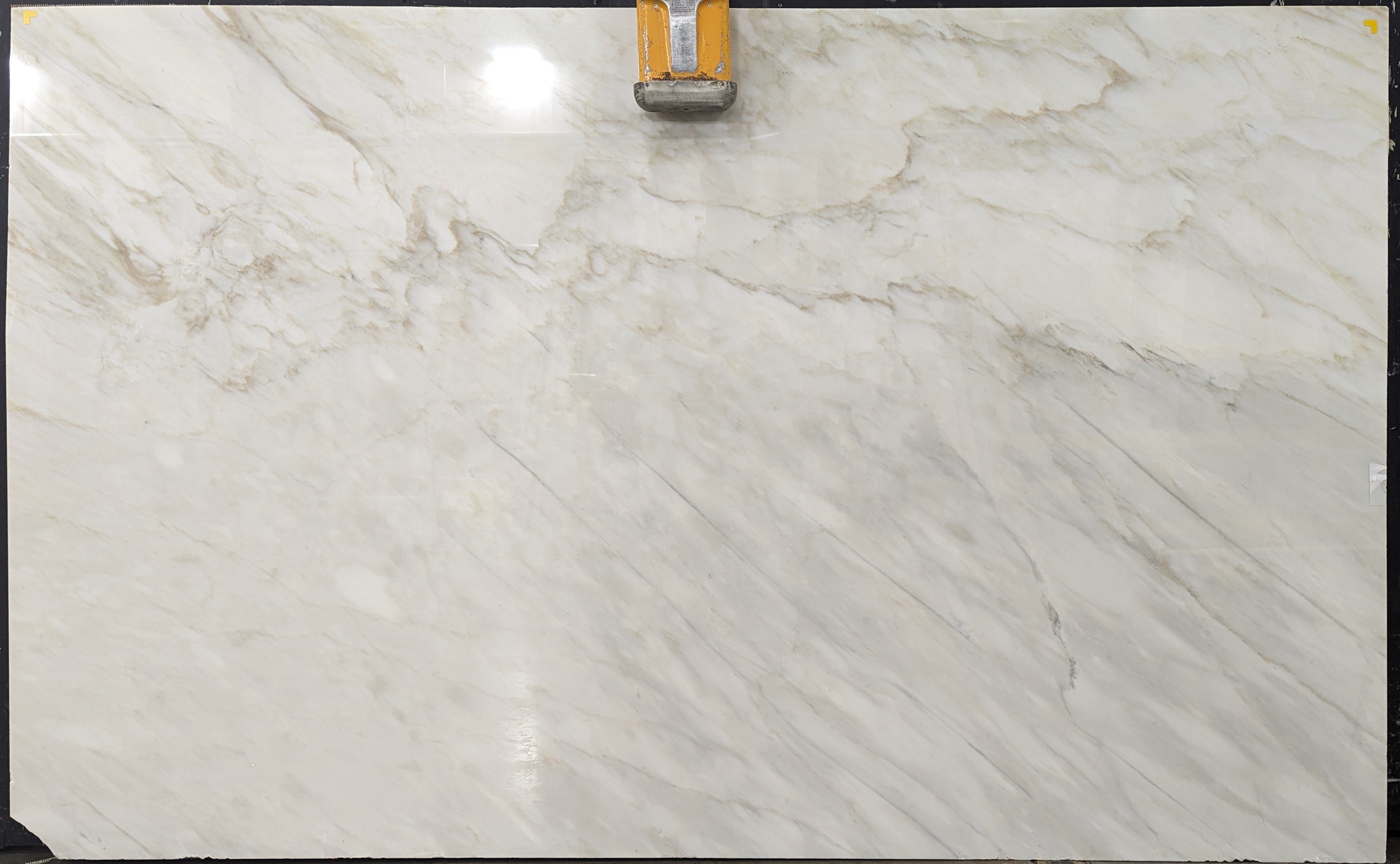  Calacatta%20Cremo%20Marble%20Slab%203/4%22%20%20Polished%20Stone - 11726#23 -  68X113 