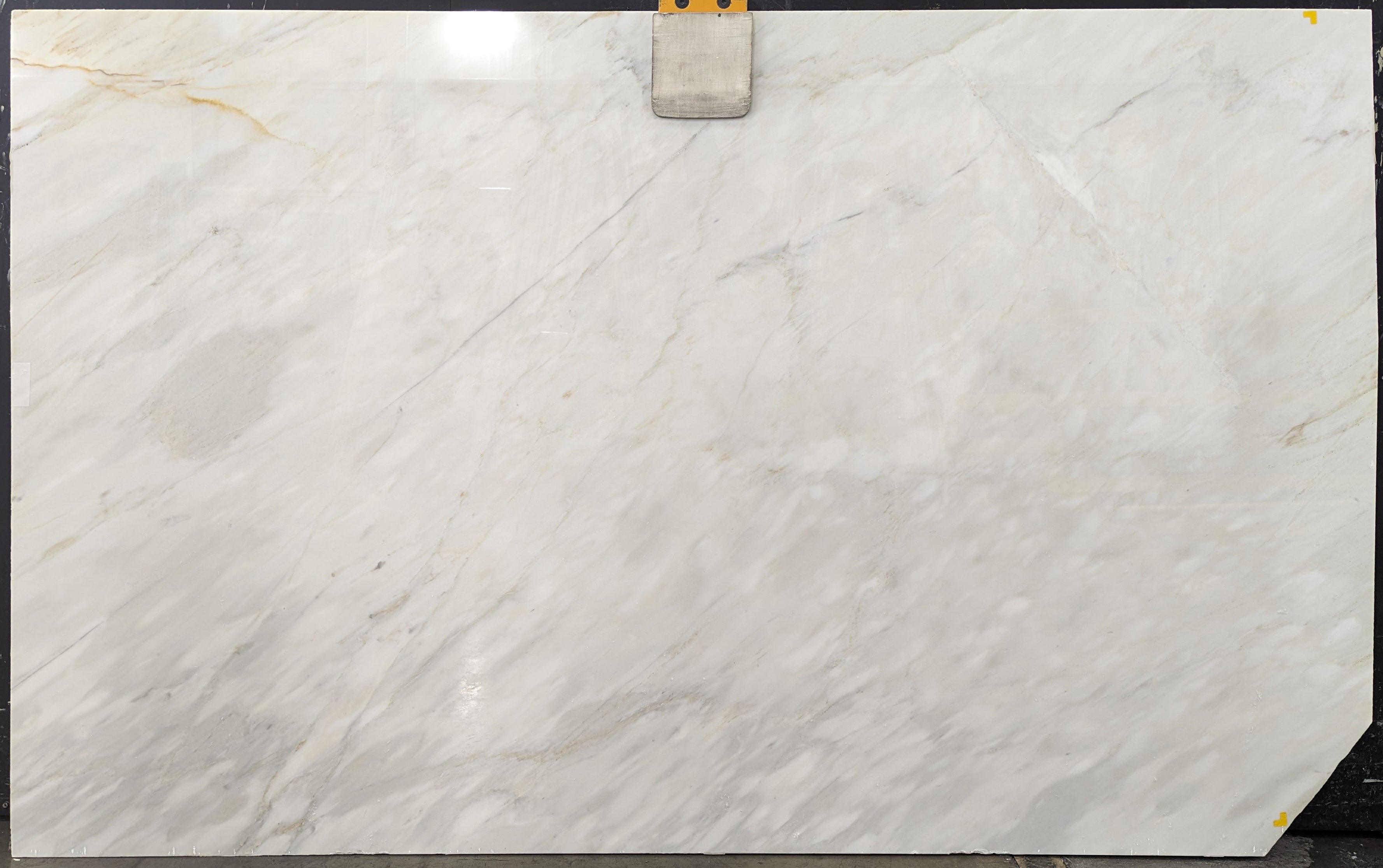  Calacatta%20Cremo%20Marble%20Slab%203/4%22%20%20Polished%20Stone - 11726#28 -  68X106 