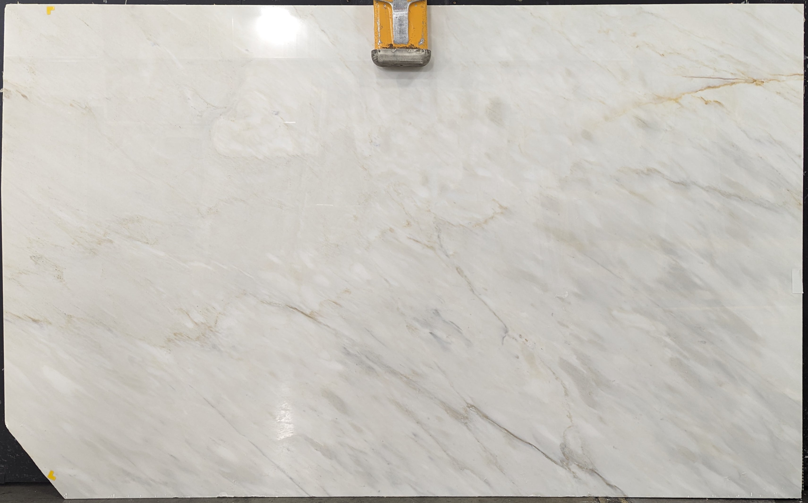  Calacatta%20Cremo%20Marble%20Slab%203/4%22%20%20Polished%20Stone - 11726#31 -  68X106 