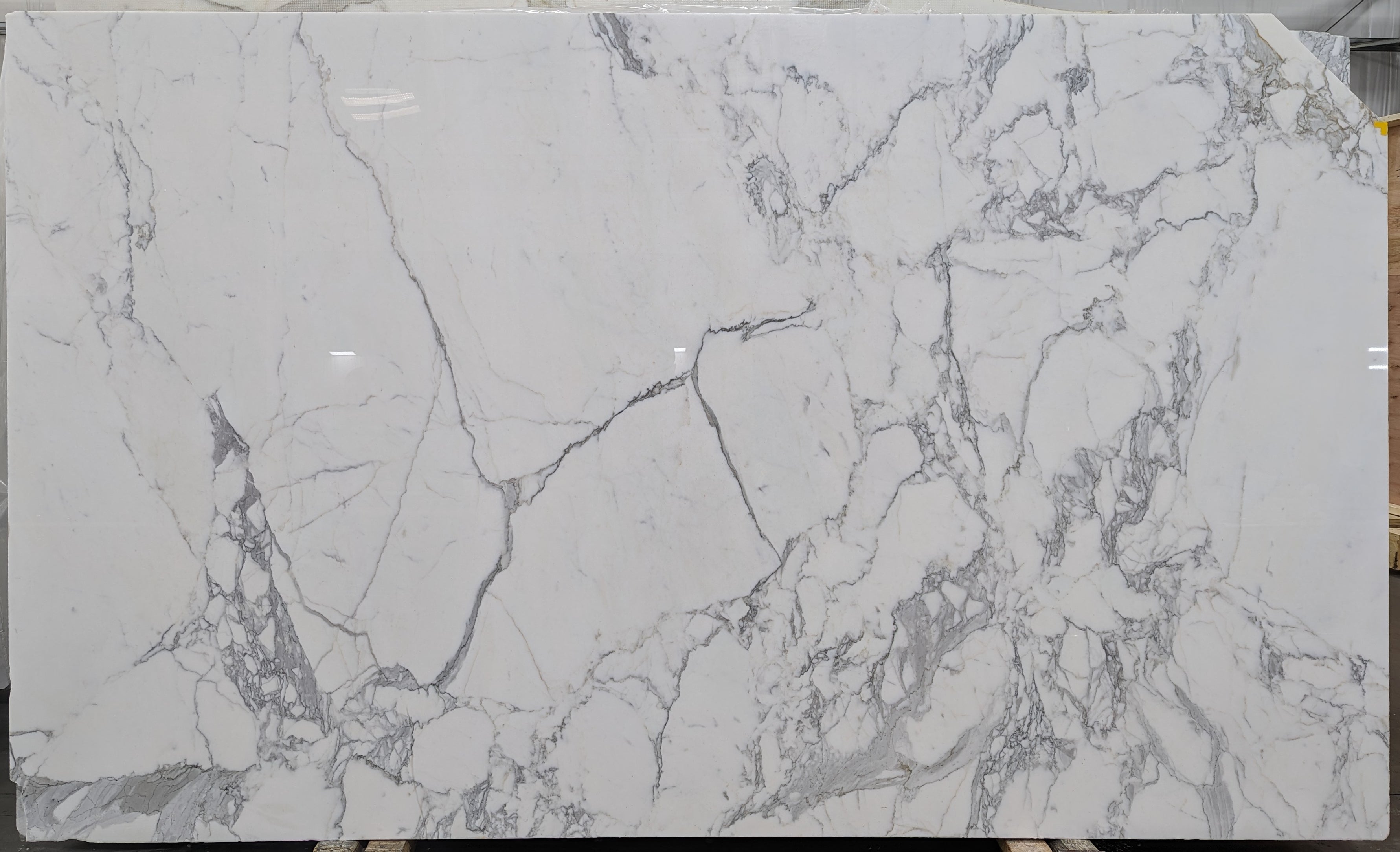  Calacatta Gold A2 Standard Marble Slab 3/4 - 2239B#15 -  VS 59x110 