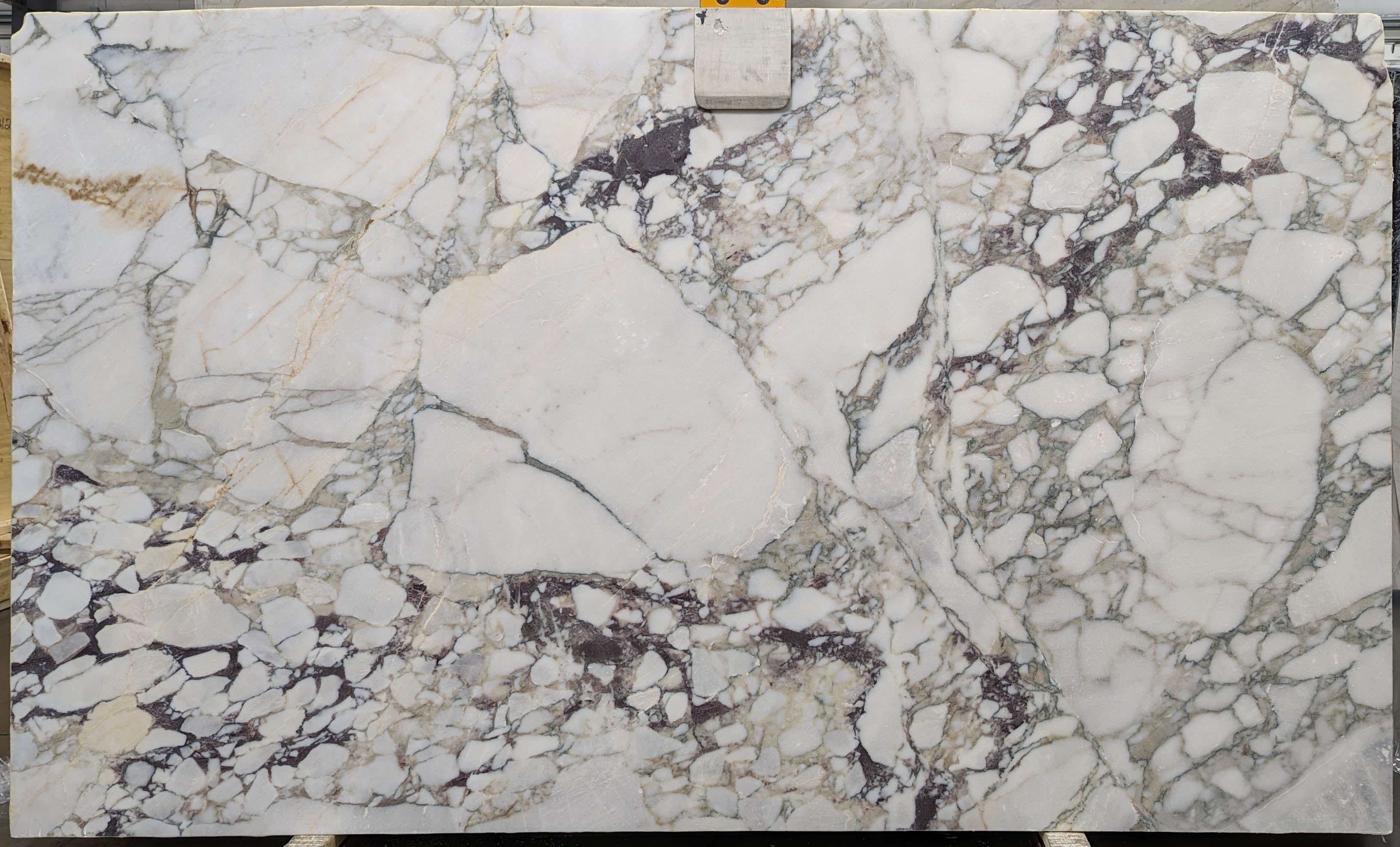  Calacatta%20Imperiale%20Marble%20Slab%203/4%22%20%20Honed%20Stone - B8039#35 -  70X117 