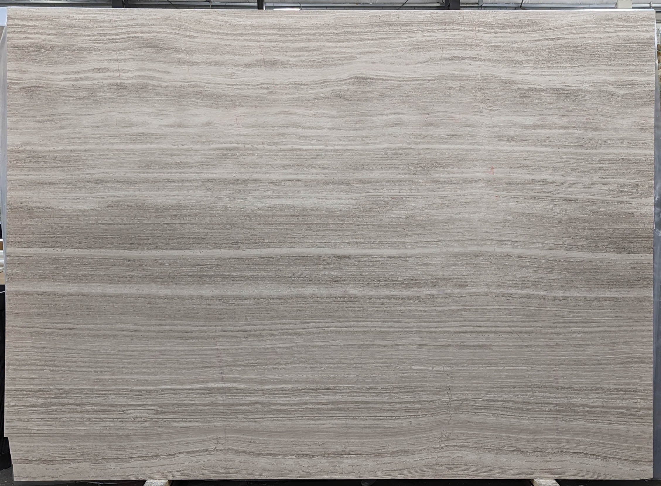  Cloud%20Limestone%20Slab%203/4%22%20%20Deep%20Brushed%20Stone - L5124#35 -  77x106 