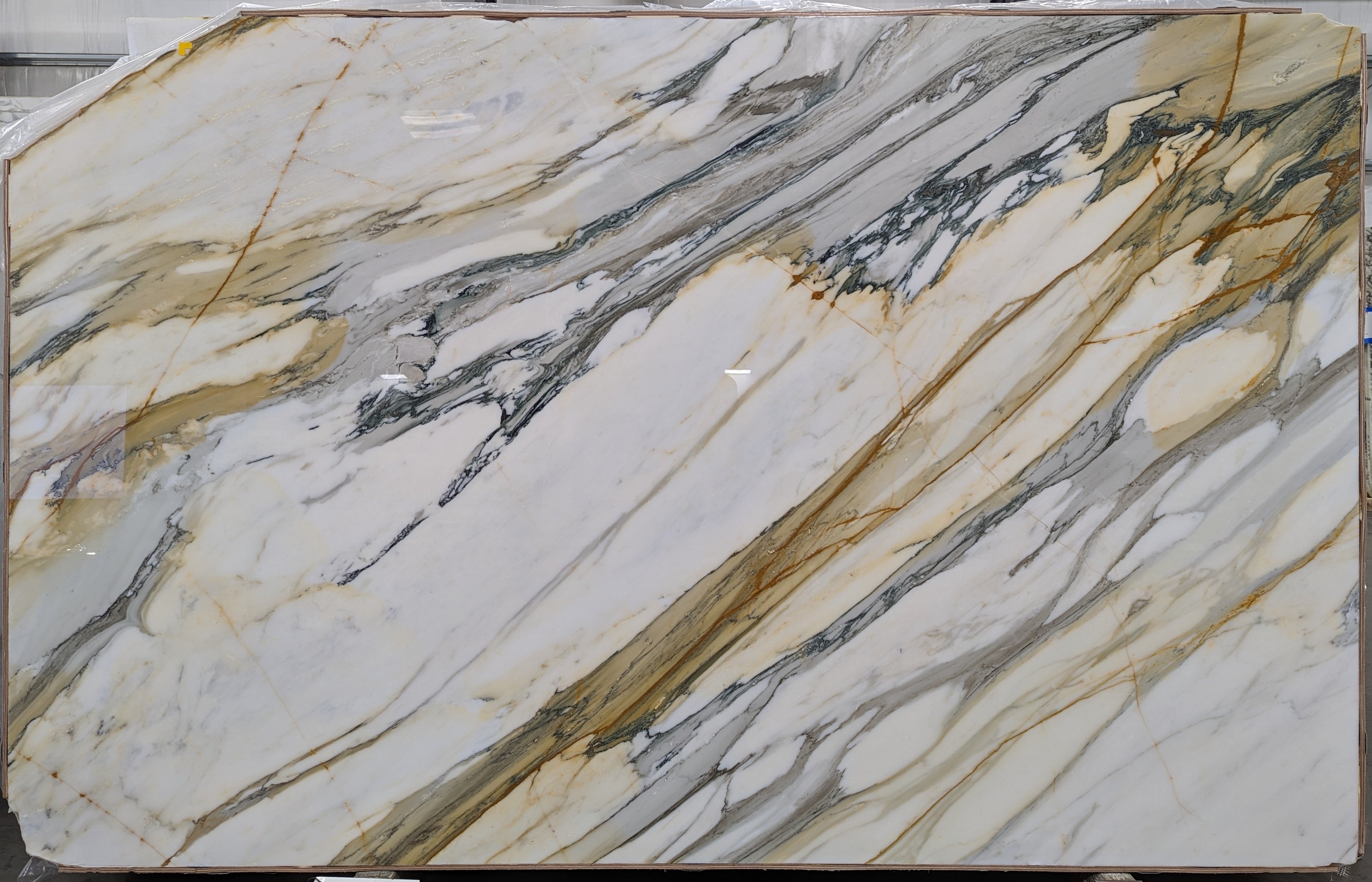  Calacatta Macchia Vecchia Marble Slab 3/4 - 26095#44 -  70x100 