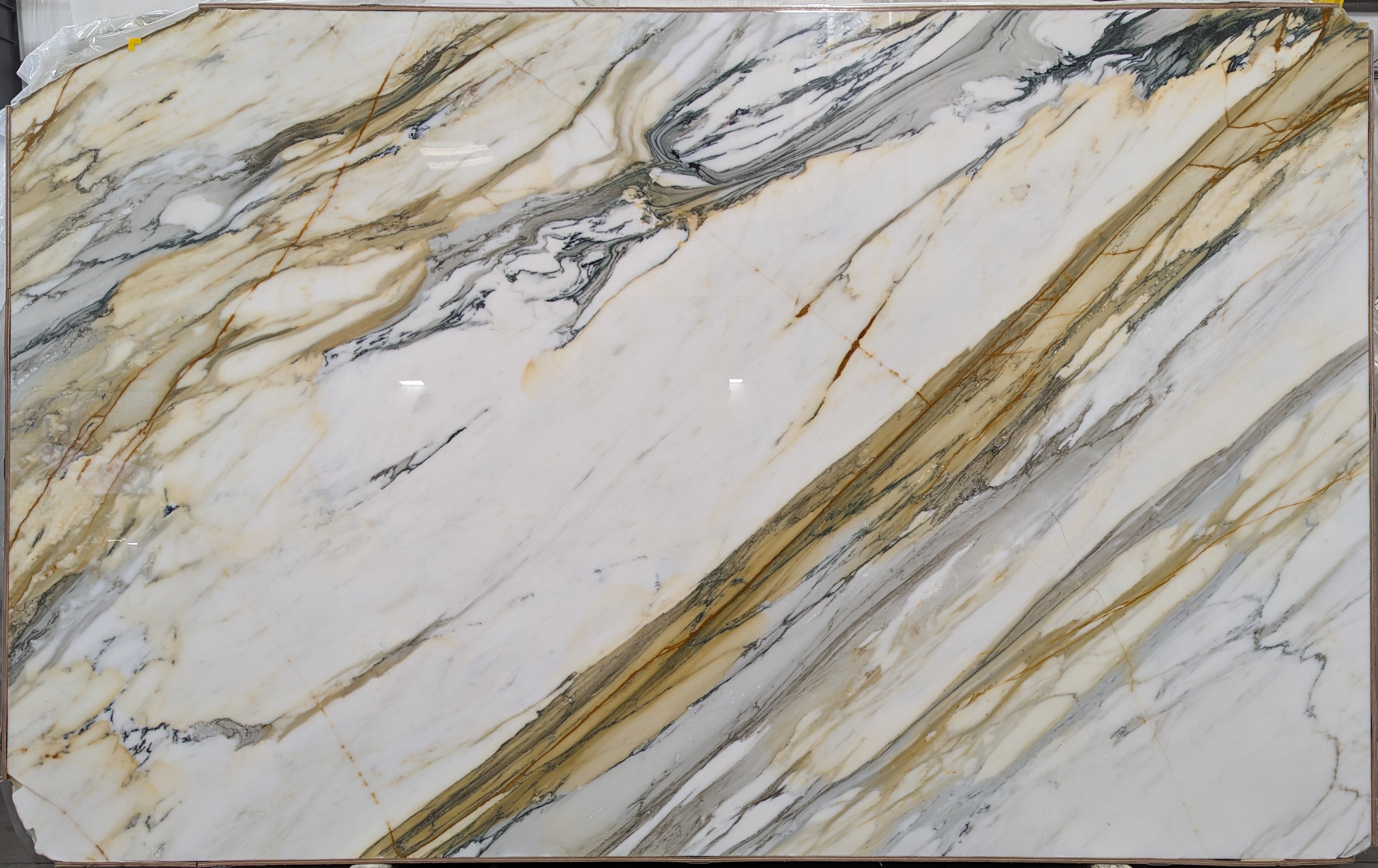  Calacatta Macchia Vecchia Marble Slab 3/4 - 26095#56 -  70x104 