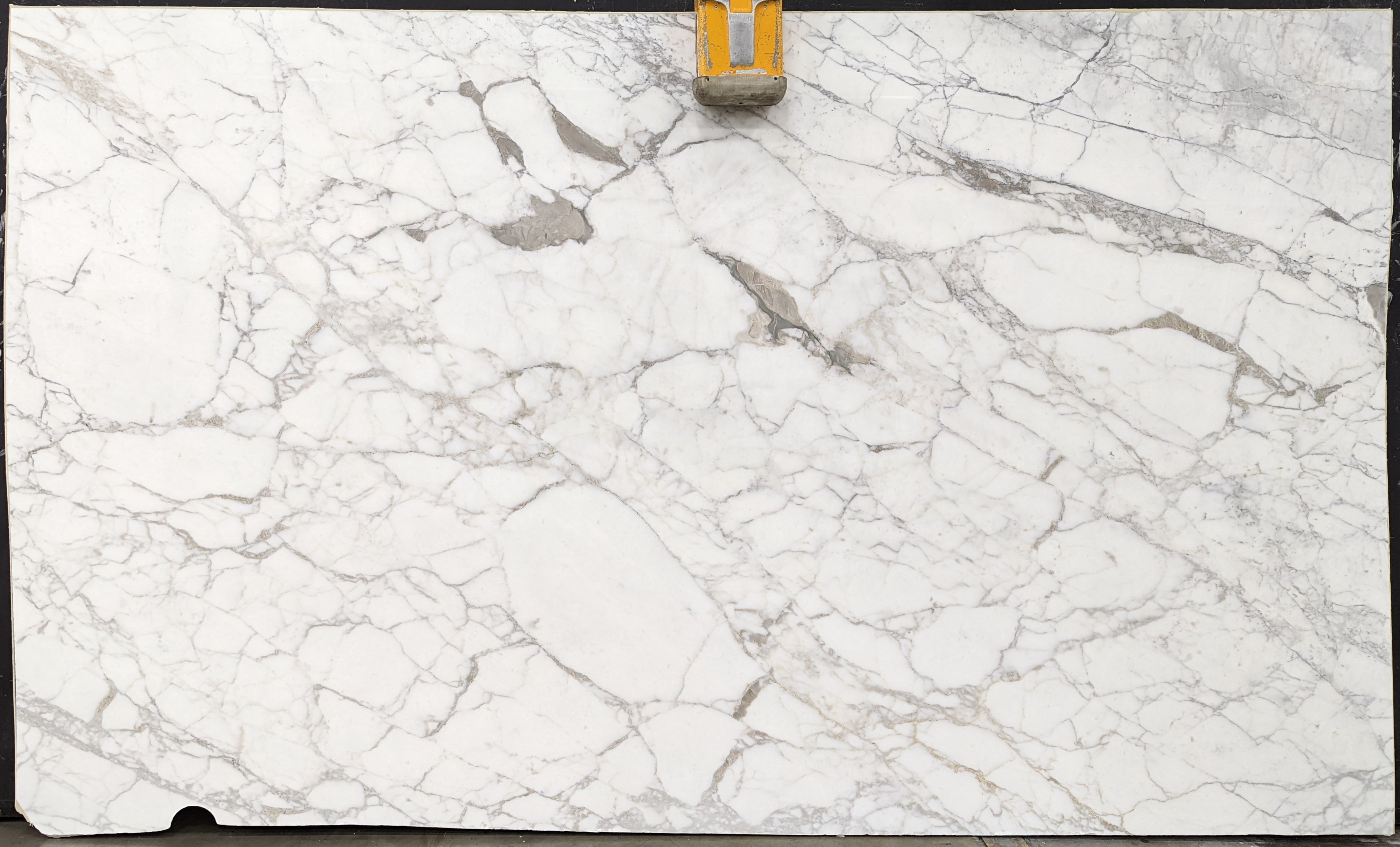  Calacatta Veneto Marble Slab 1-1/4 - B051104#10 -  71X125 