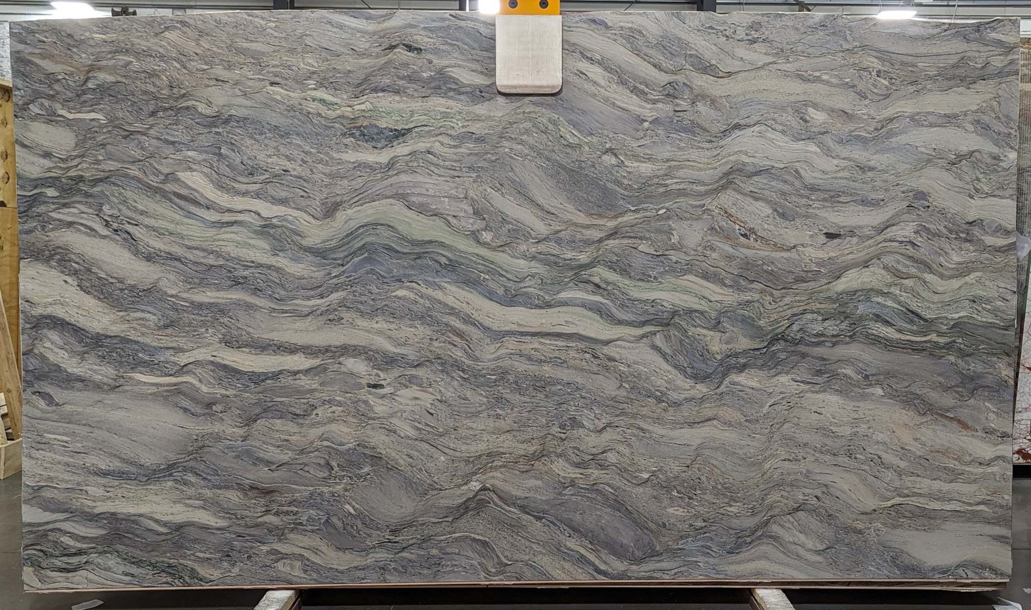  Extra Fusion Wow Dark Extra Quartzite Slab 3/4 - BG16056#31 -  71x126 