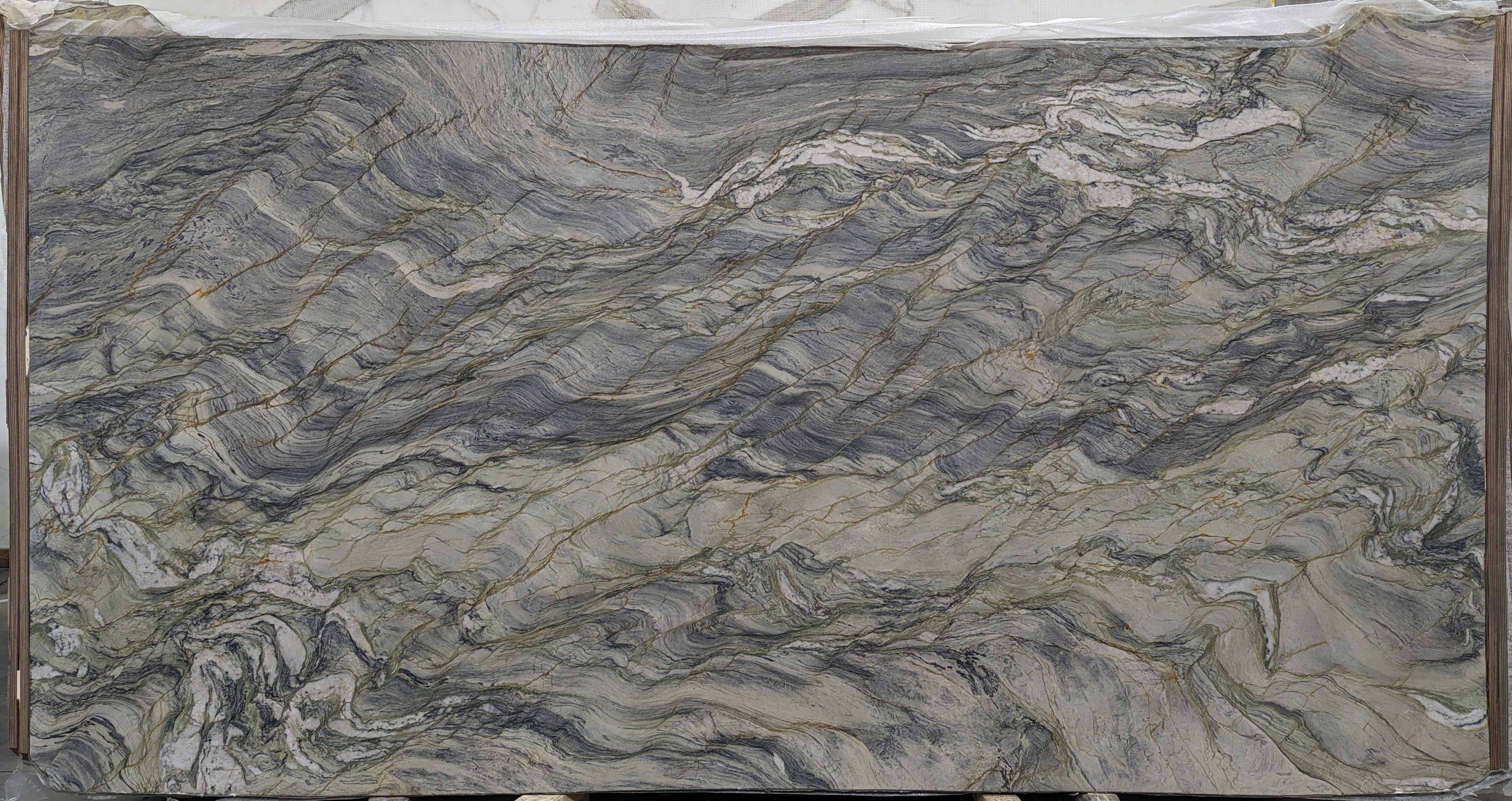  Extra Fusion Wow Dark Extra Quartzite Slab 3/4 - DH531#20 -  63X127 