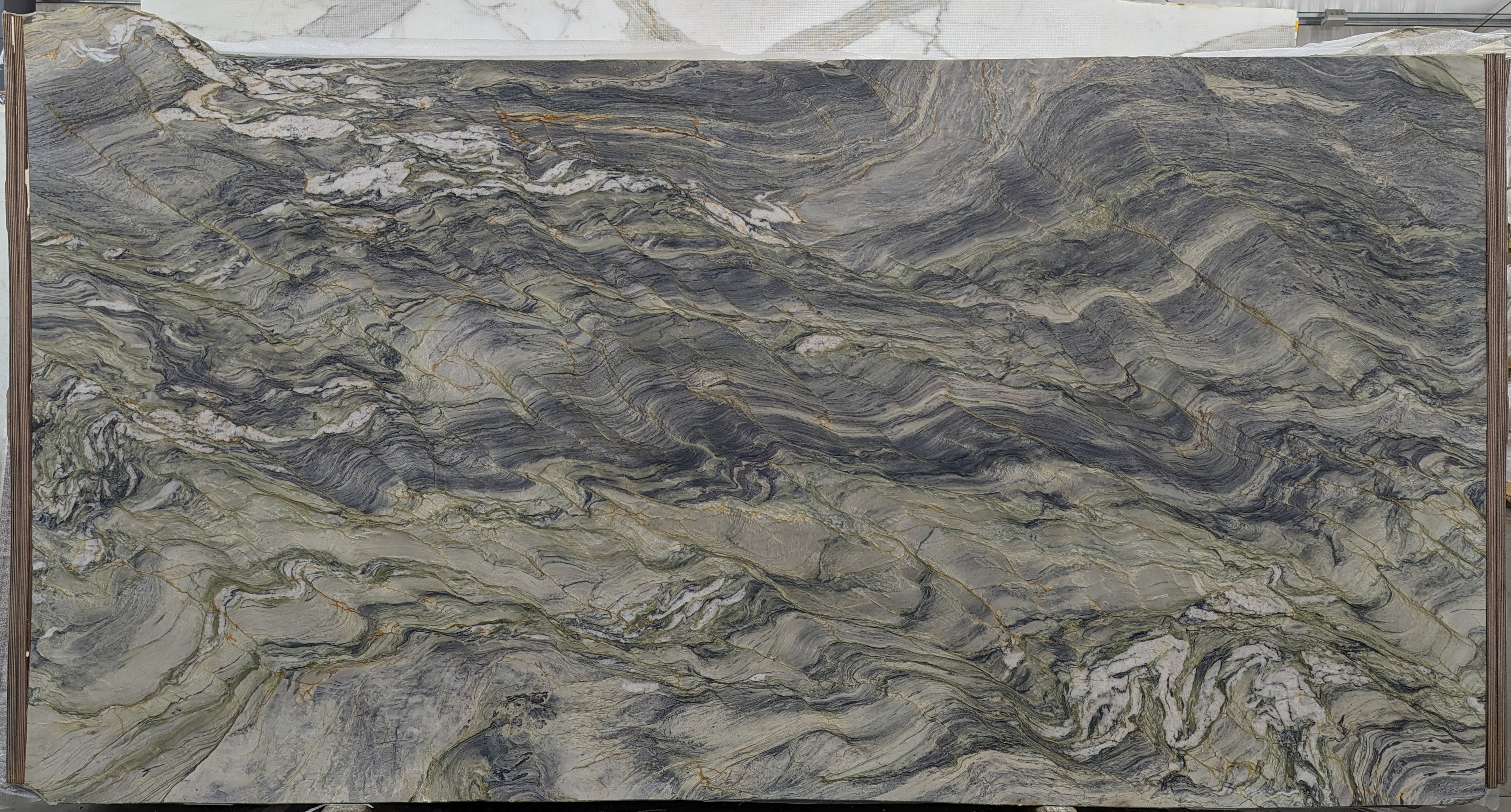  Extra Fusion Wow Dark Extra Quartzite Slab 3/4 - DH531#23 -  63X127 