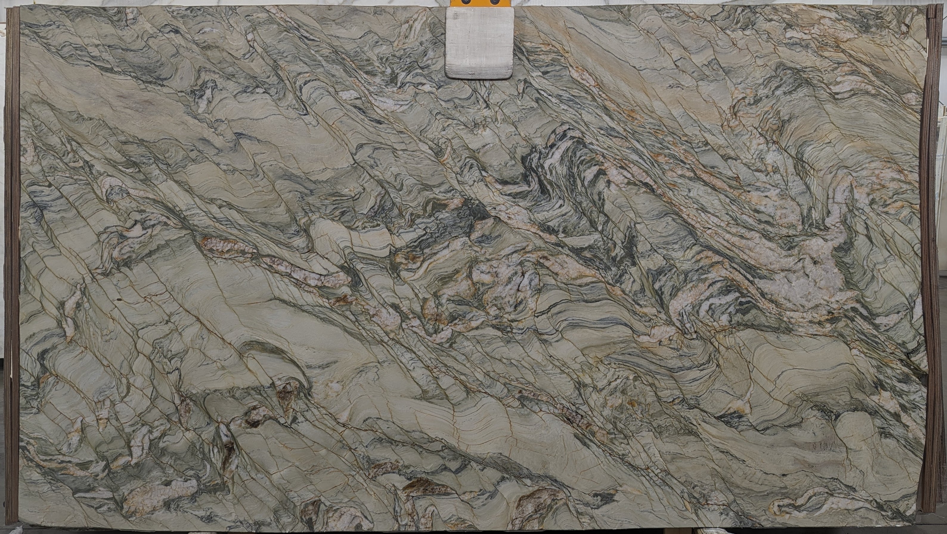  Fusion Wow Light Quartzite Slab 3/4 - DH513#21 -  63X109 