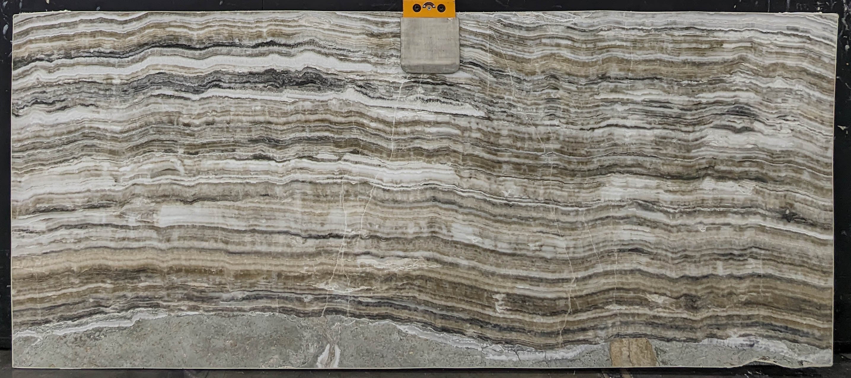  Grey%20Onyx%20Slab%203/4%22%20%20Polished%20Stone - KM22521#32 -  48x117 